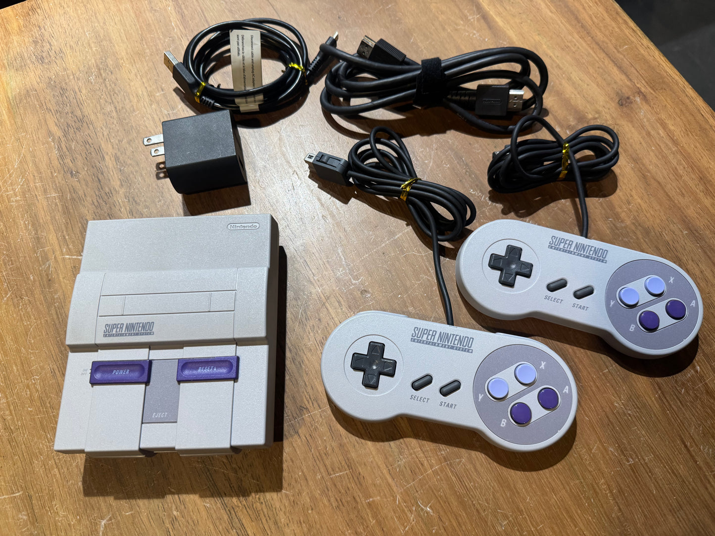 Super Nintendo Entertaiment System (SNES)