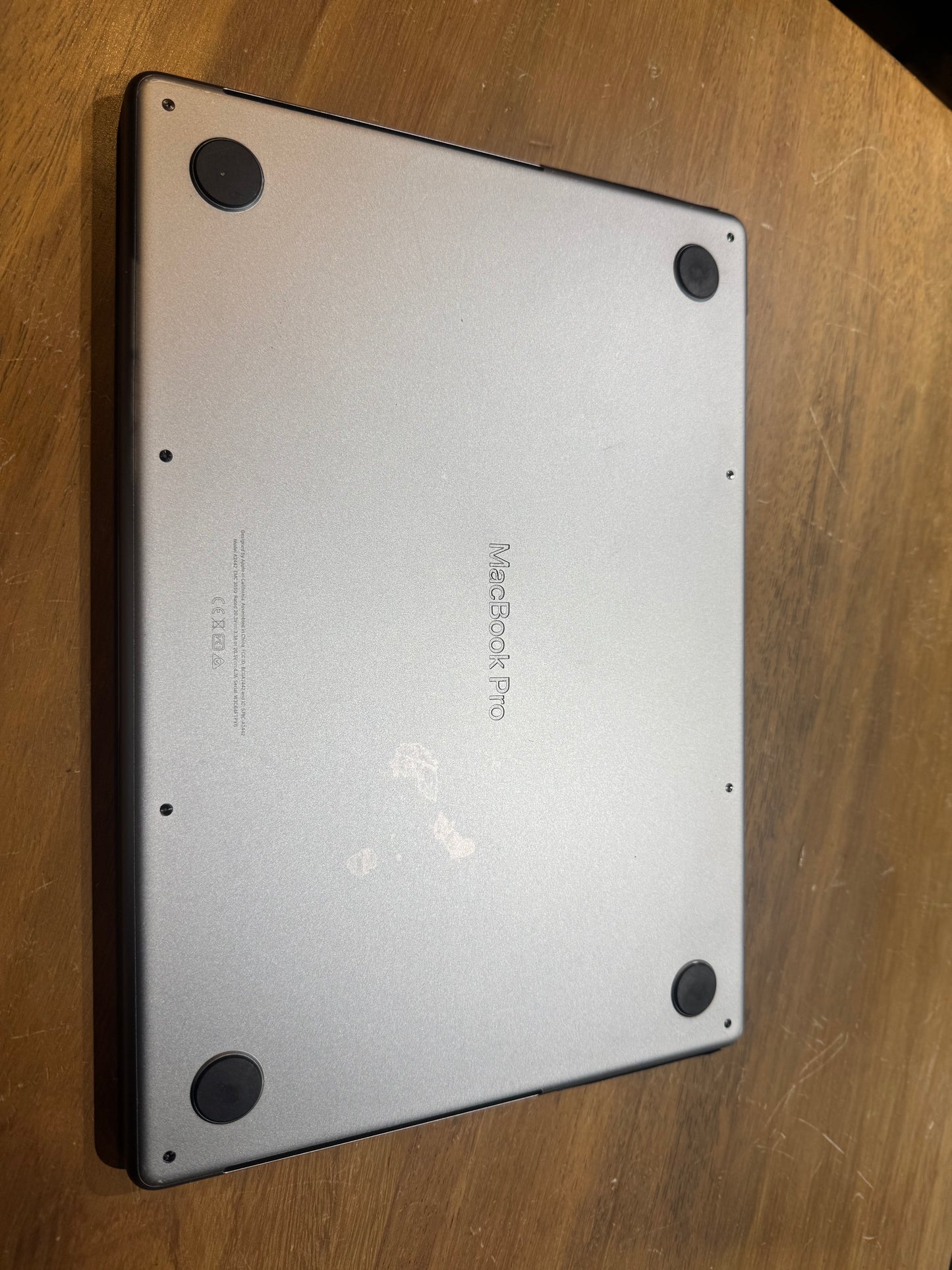 MacBook Pro 2021 M1 Pro 512GB SDD / 16GB RAM (Producto Único)