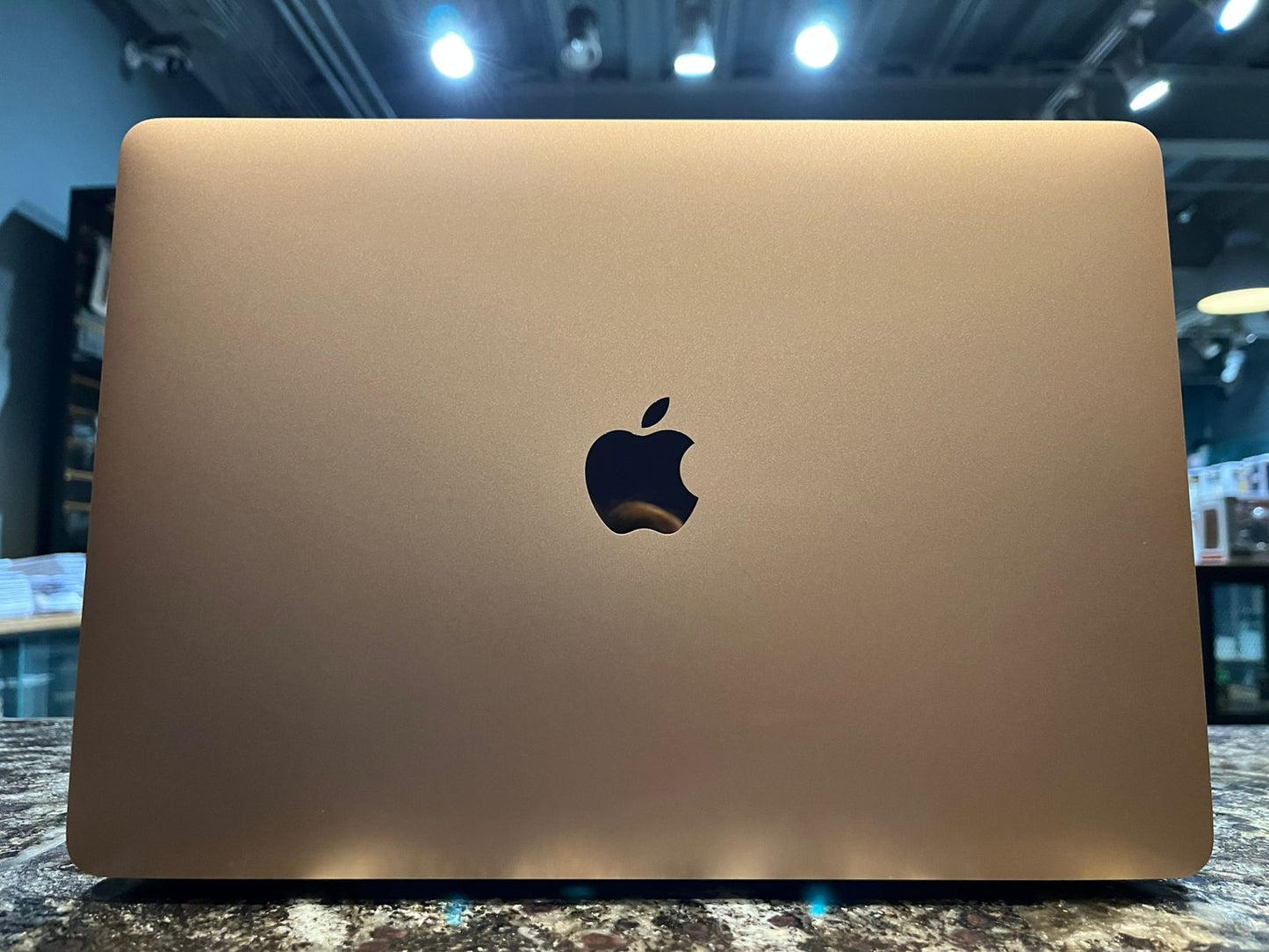 Apple MacBook Air 13" 2020 256GB / 8GB RAM