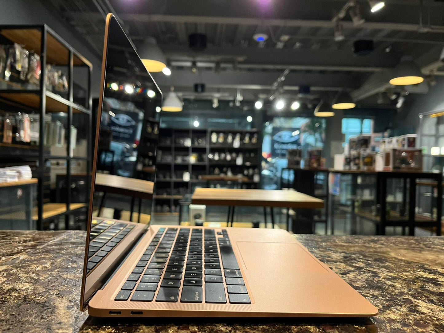 Apple MacBook Air 13" 2020 256GB / 8GB RAM