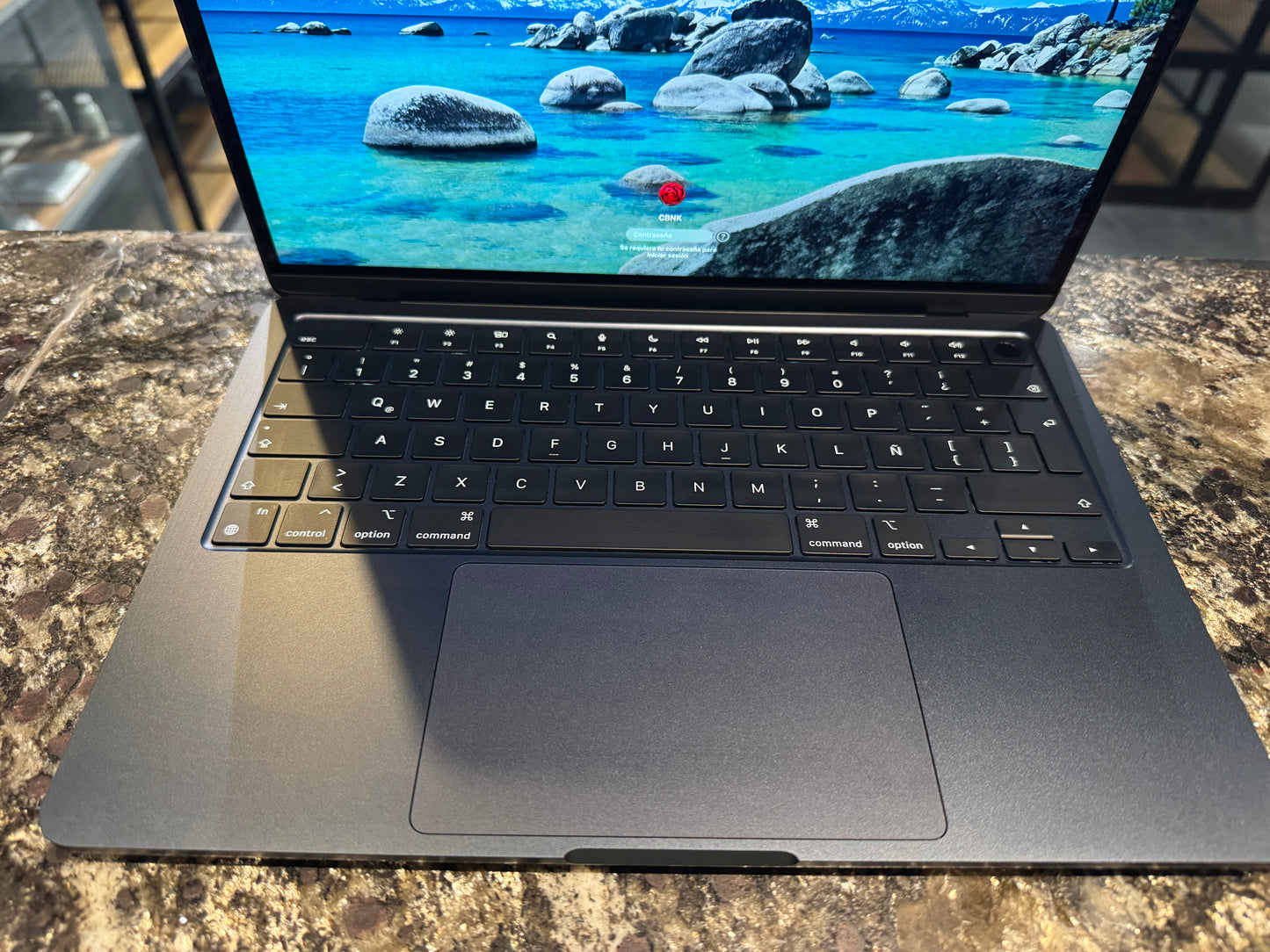 MacBook Air M2 / Reacondicionado Premium - Desde: