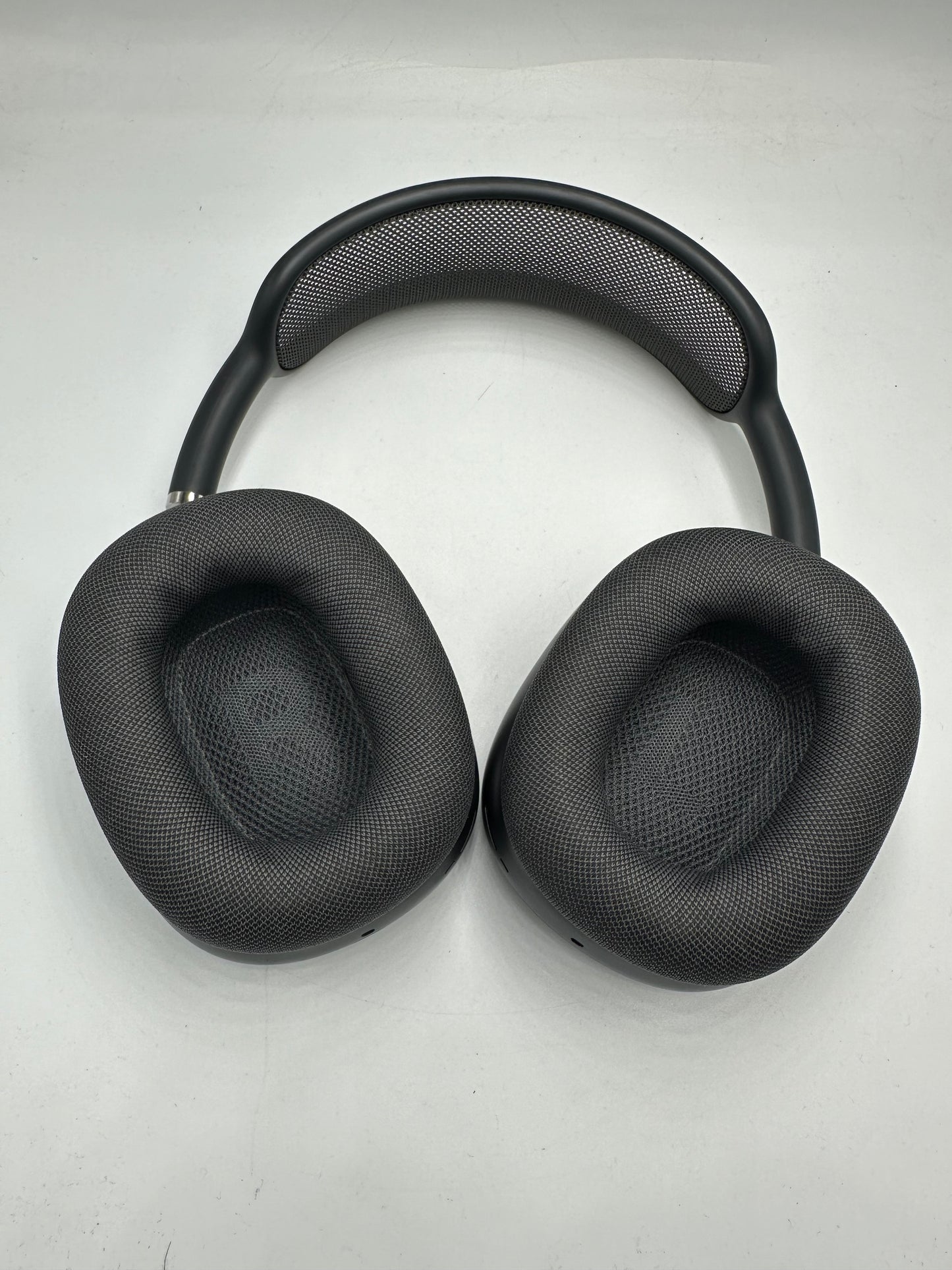 Airpods Max with Smart Case