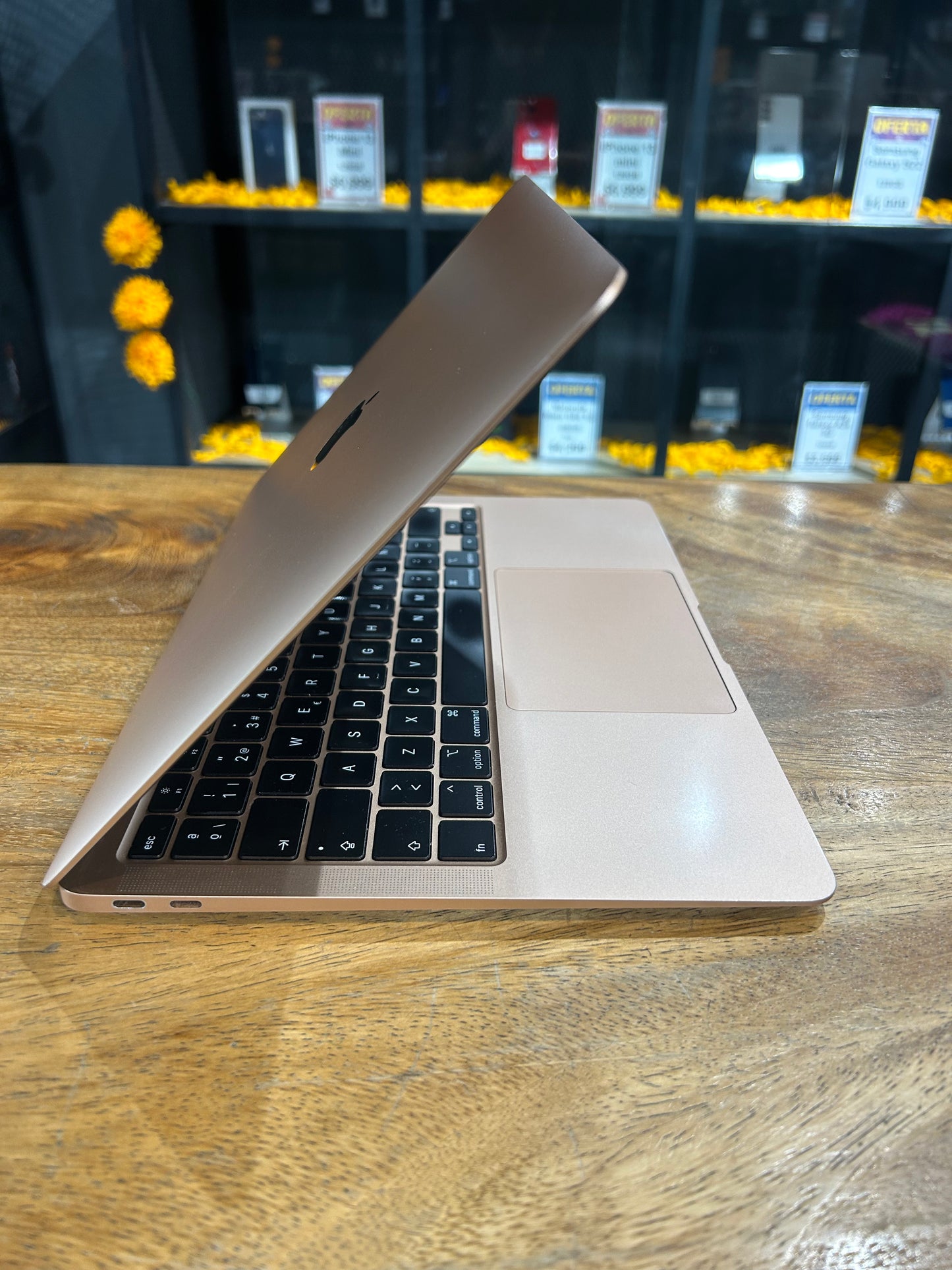 MacBook Air 13" 2020 (Producto Unico)