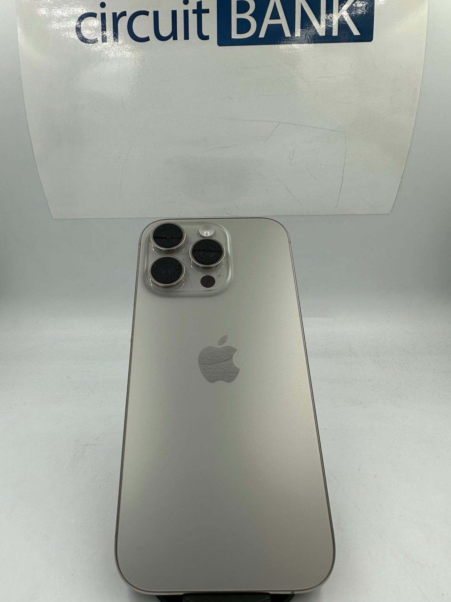 iPhone 16 Pro E-Sim 1TB (Producto Único)