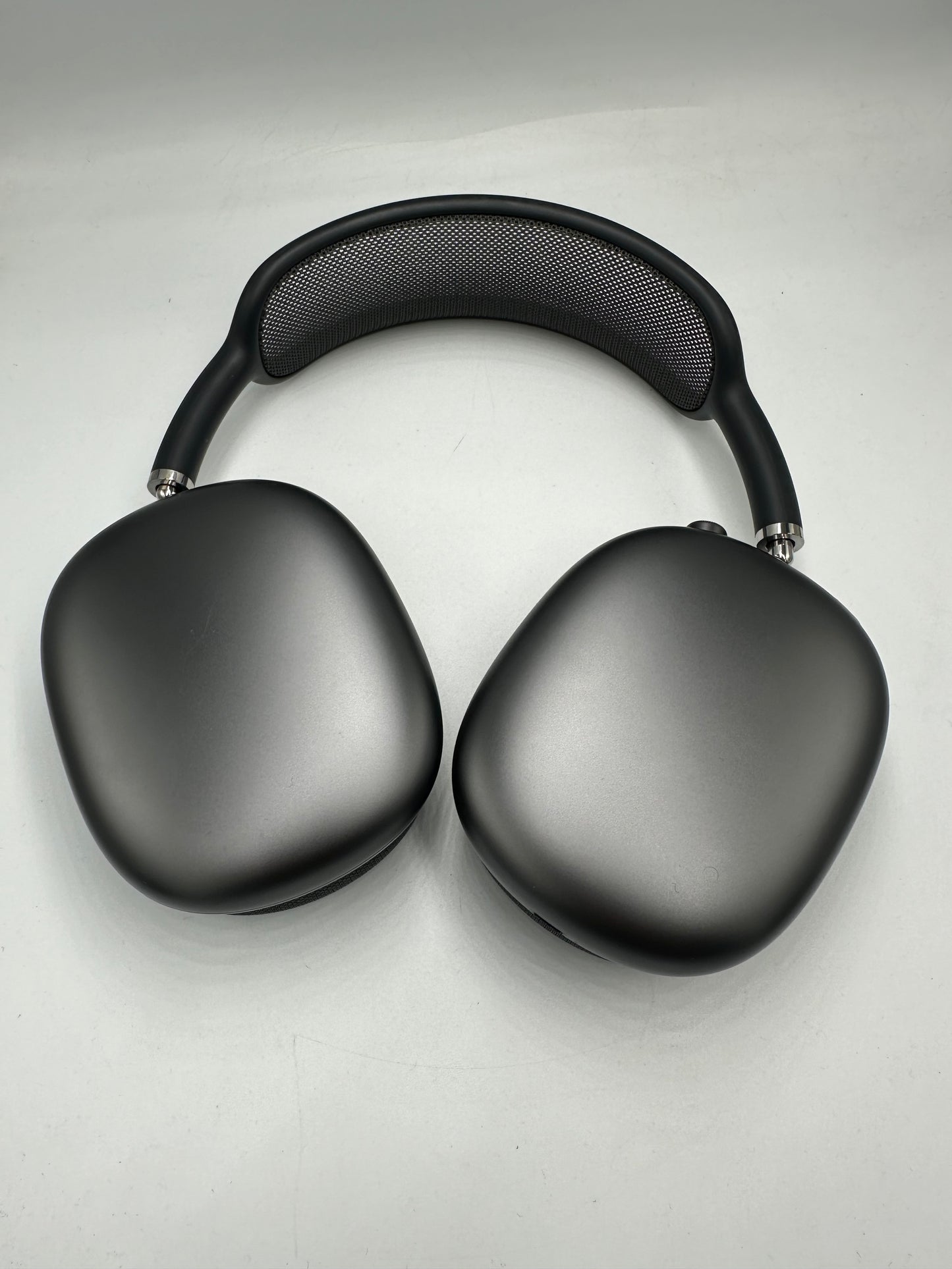 Airpods Max with Smart Case