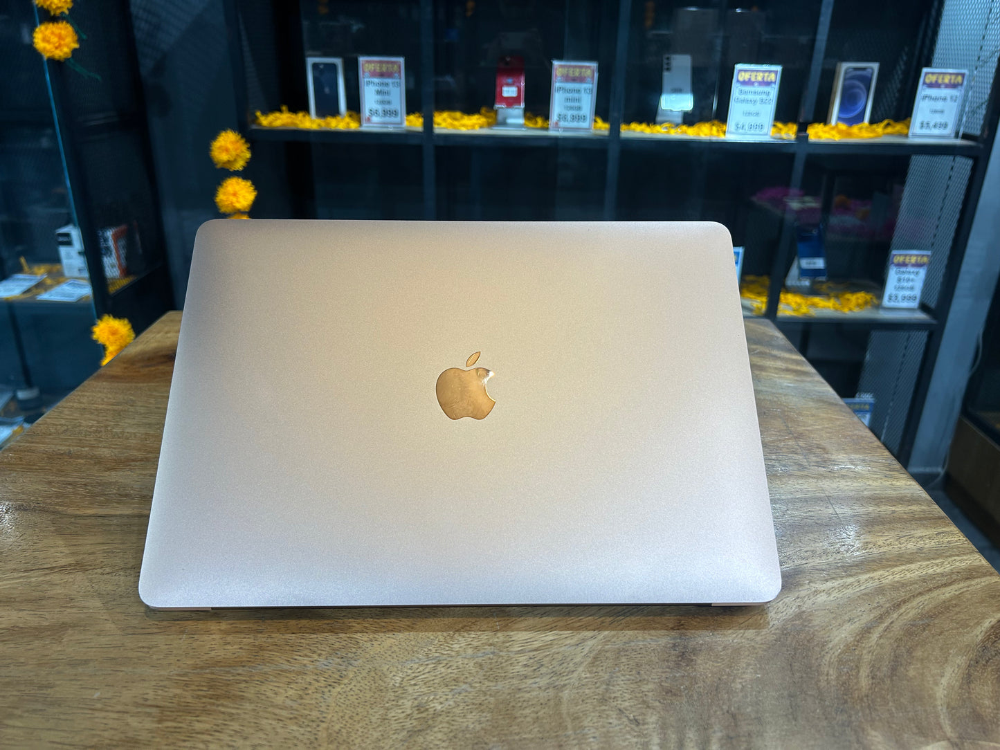 MacBook Air 13" 2020 (Producto Unico)