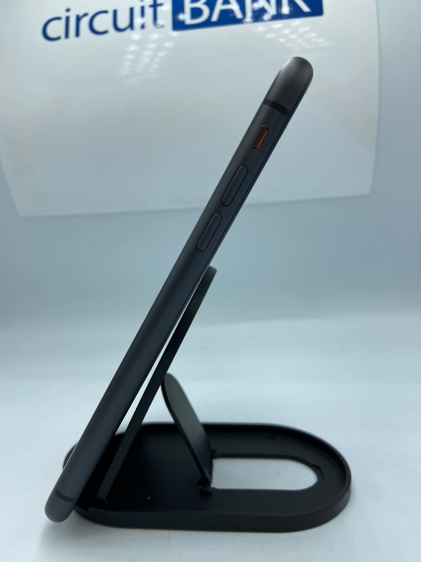 iPhone 11 (Producto único)
