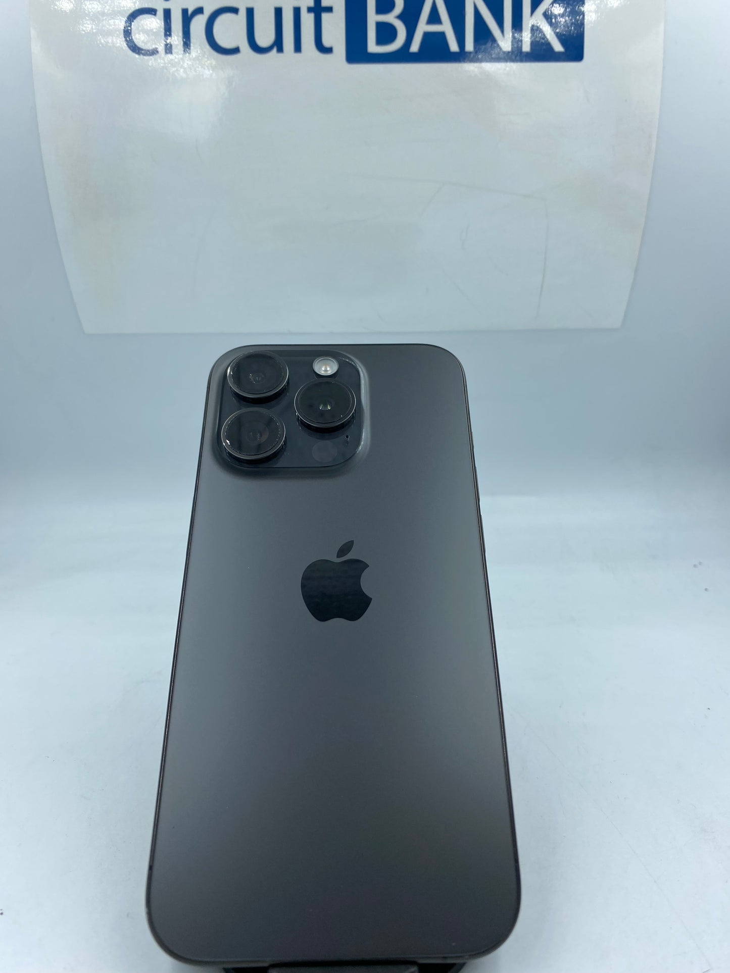 iPhone 15 Pro 128GB (Producto Único)