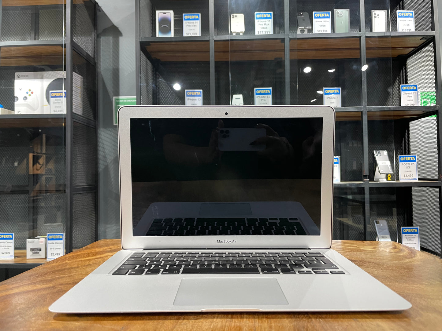Macbook Air 13" 2017 (Producto Único)