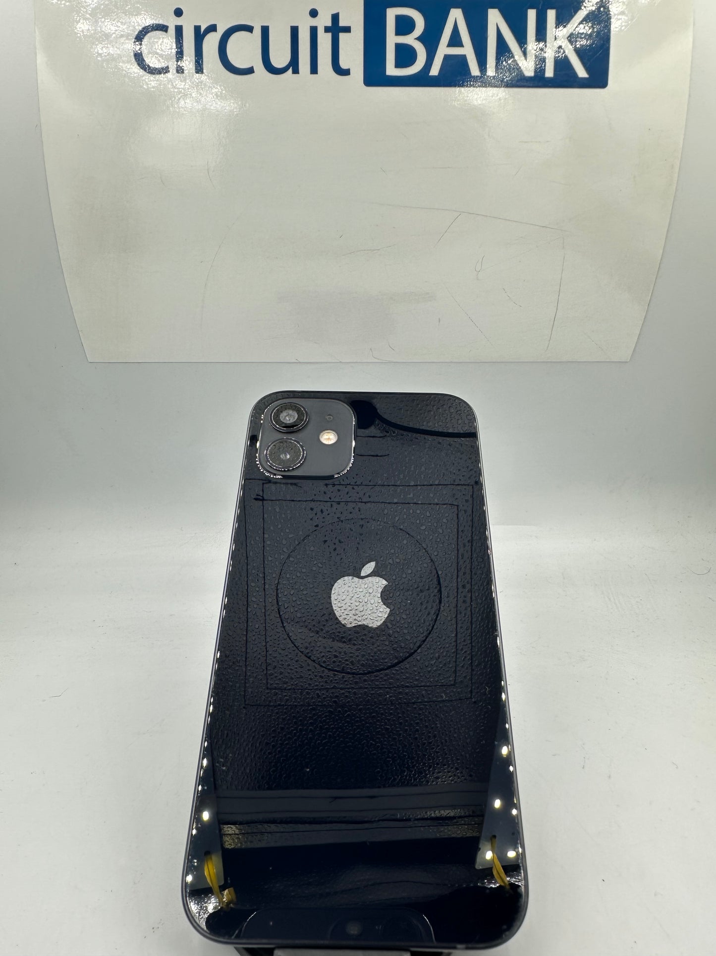 iPhone 12 64GB (Producto ùnico)