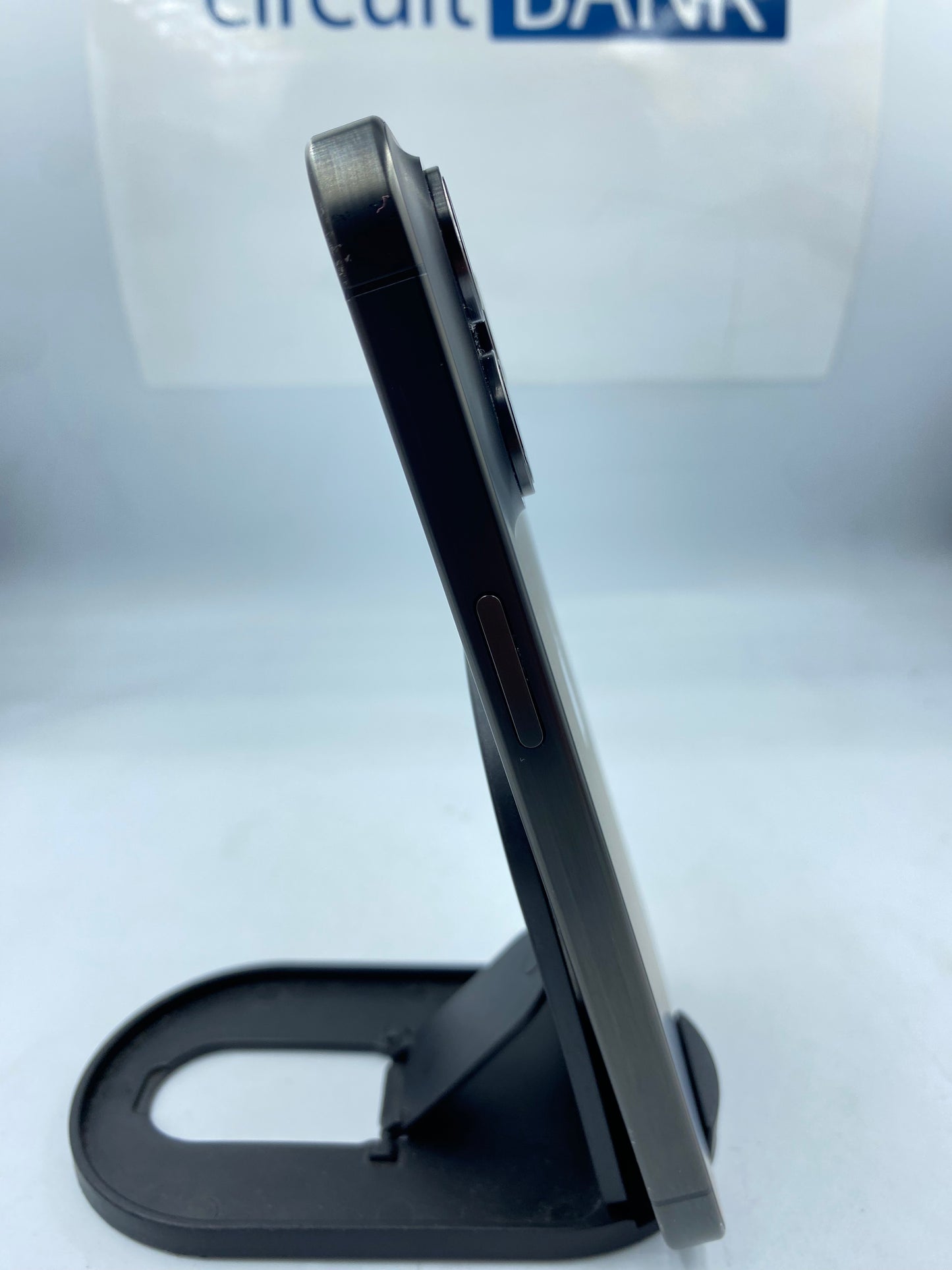iPhone 15 Pro 128GB (Producto Único)