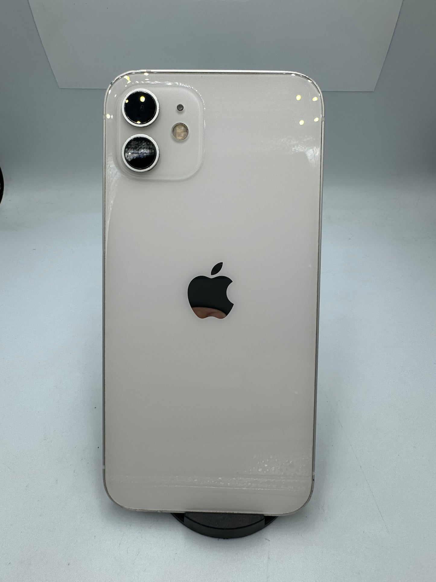 iPhone 12 64GB (Producto Único)
