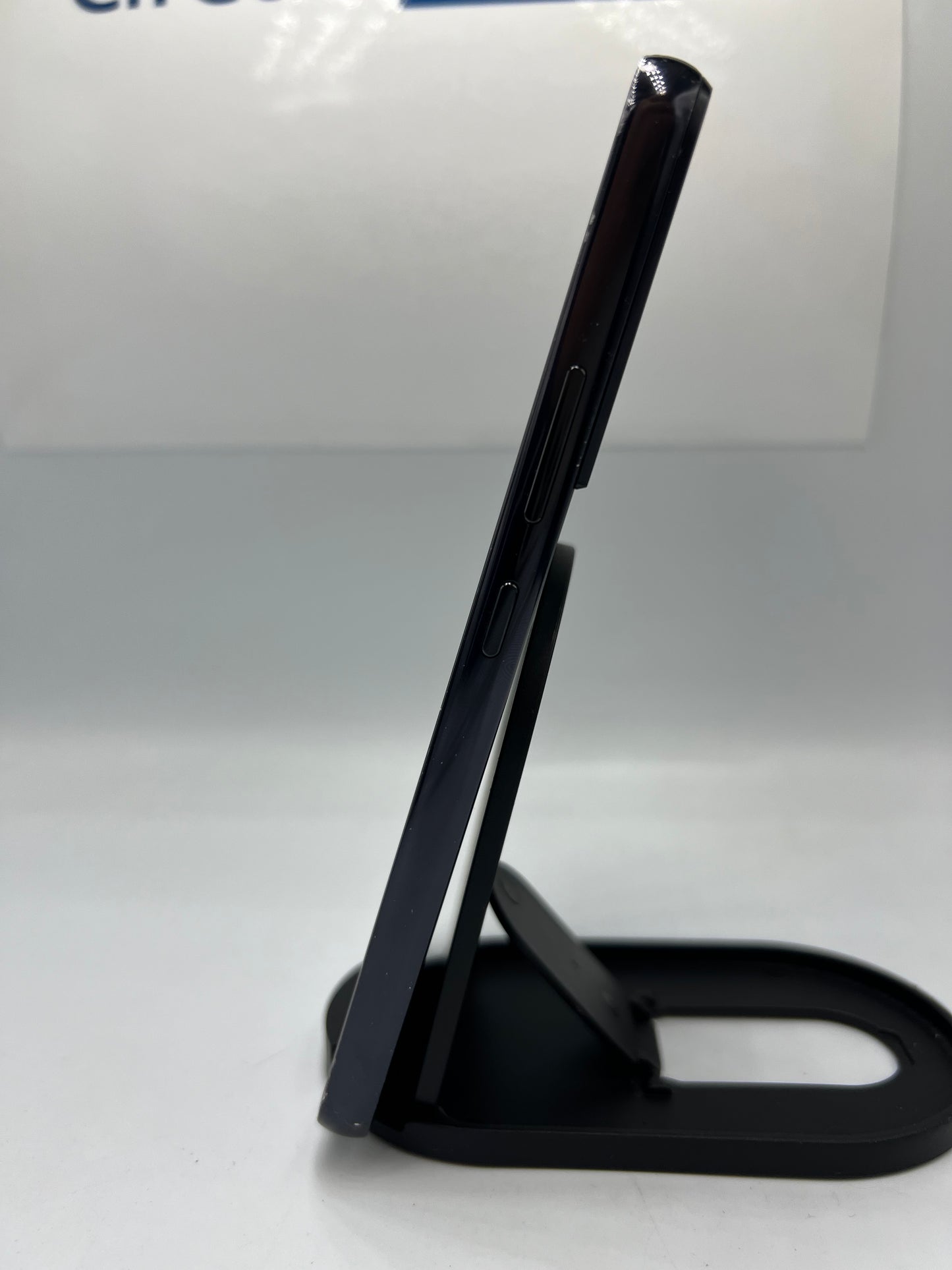 Samsung Galaxy S22 128GB (Producto Único)