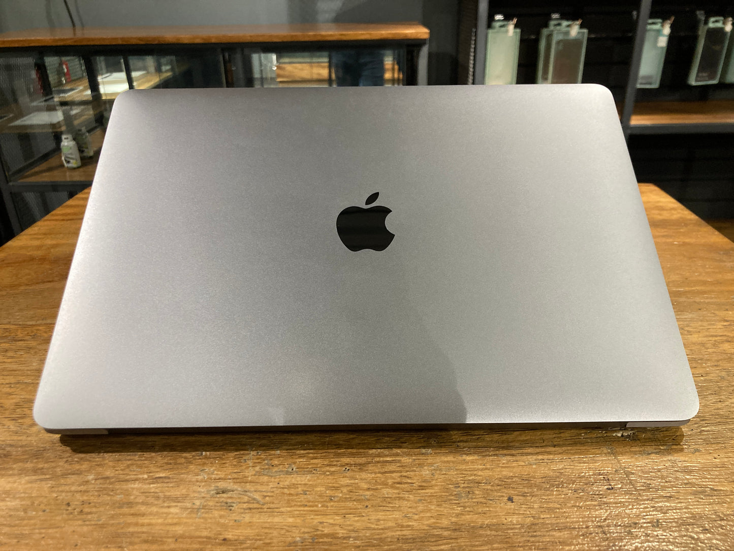 Macbook Air 13" M1 2020 (Producto Único)