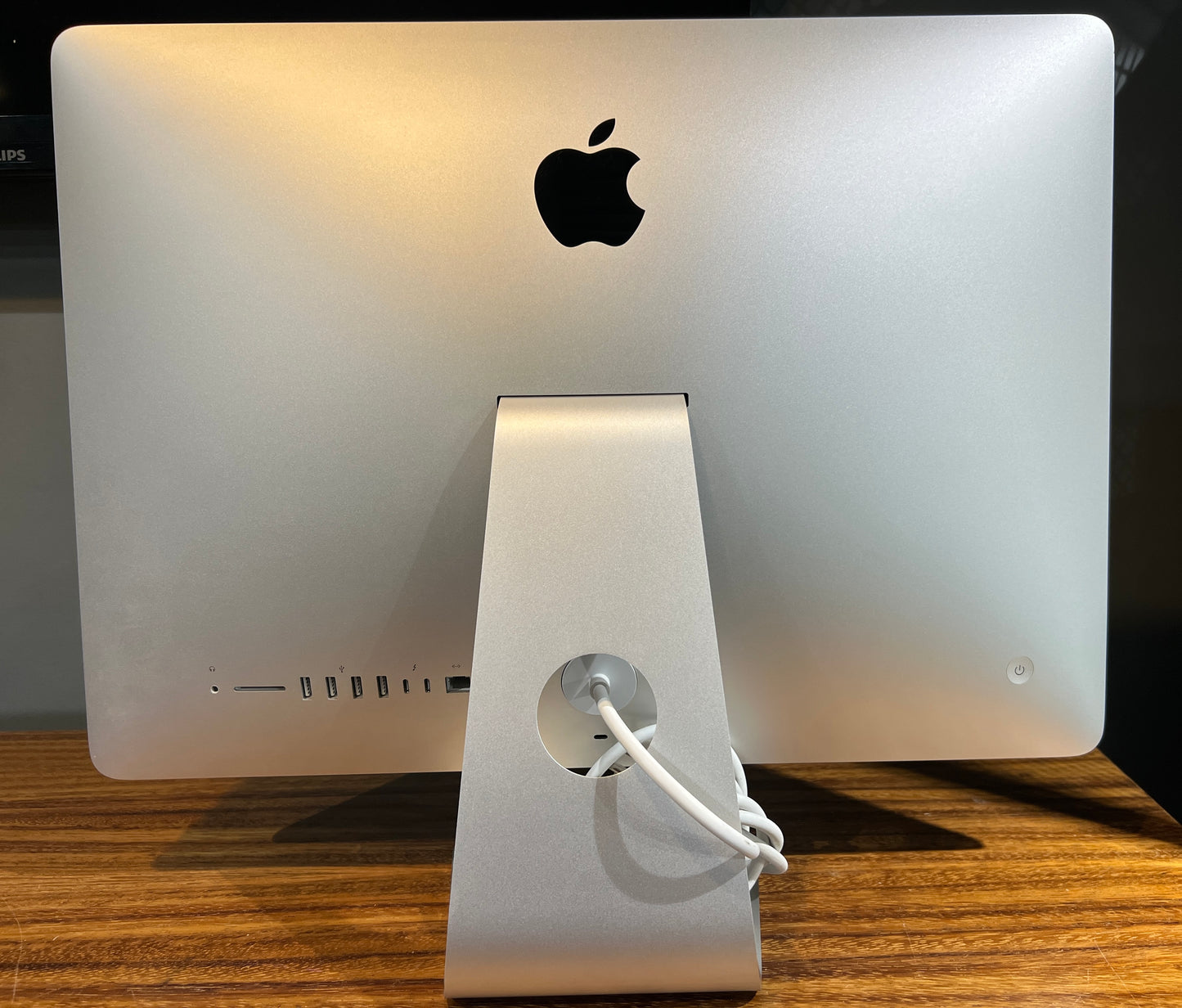 iMac 21.5" 4K 2019 1TB HDD / 16GB RAM (Producto Único)