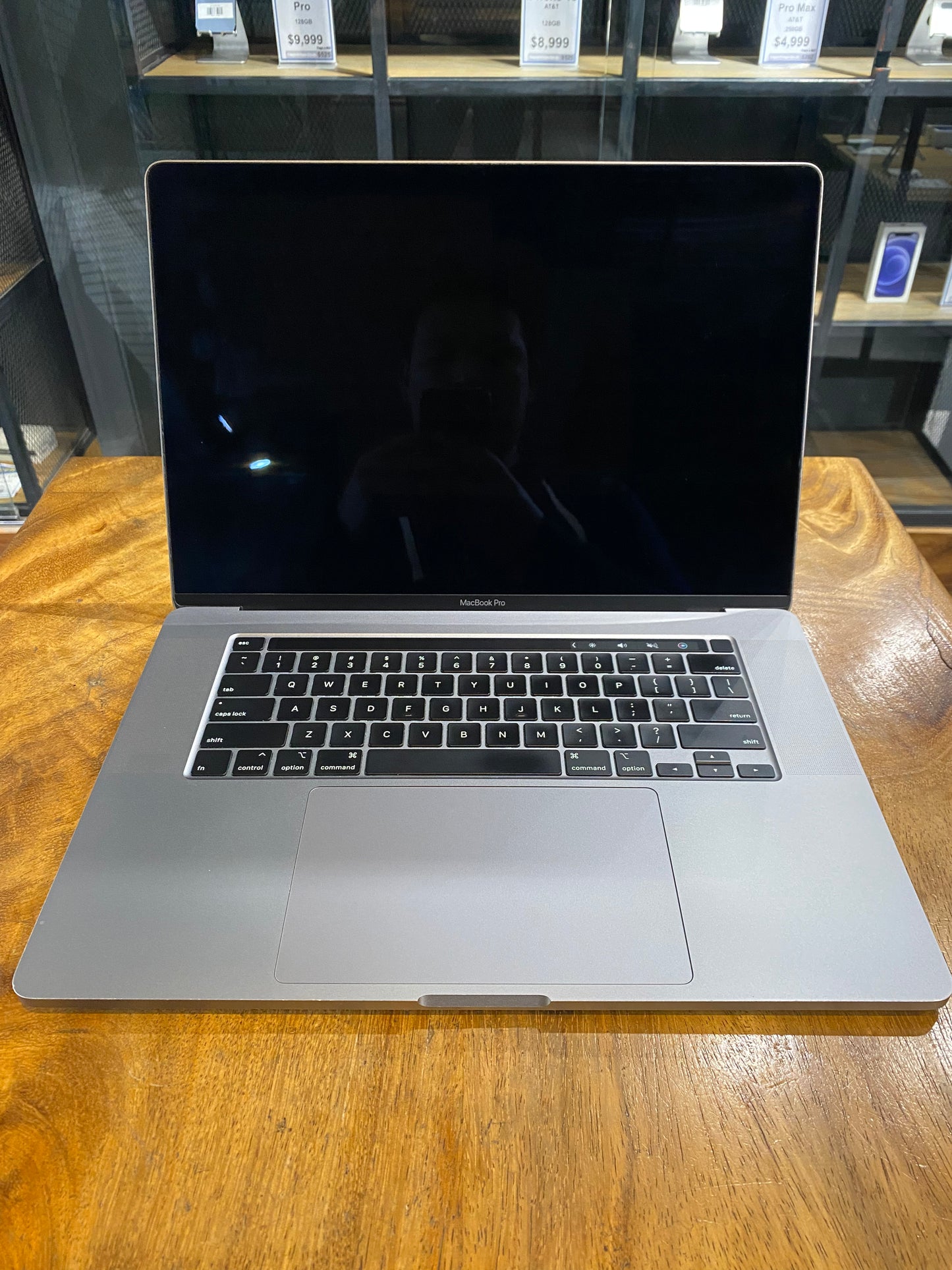 MacBook Pro 16" 2019 512GB / 16GB RAM (Producto Único)