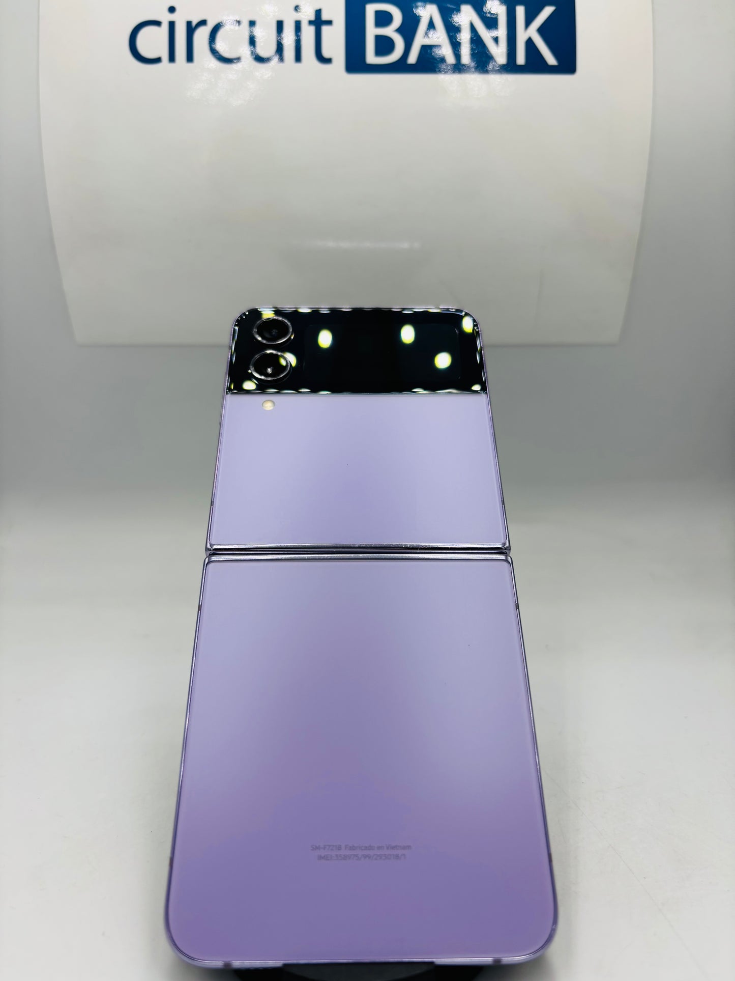 Samsung Galaxy Z Flip4 256GB / 8GB RAM