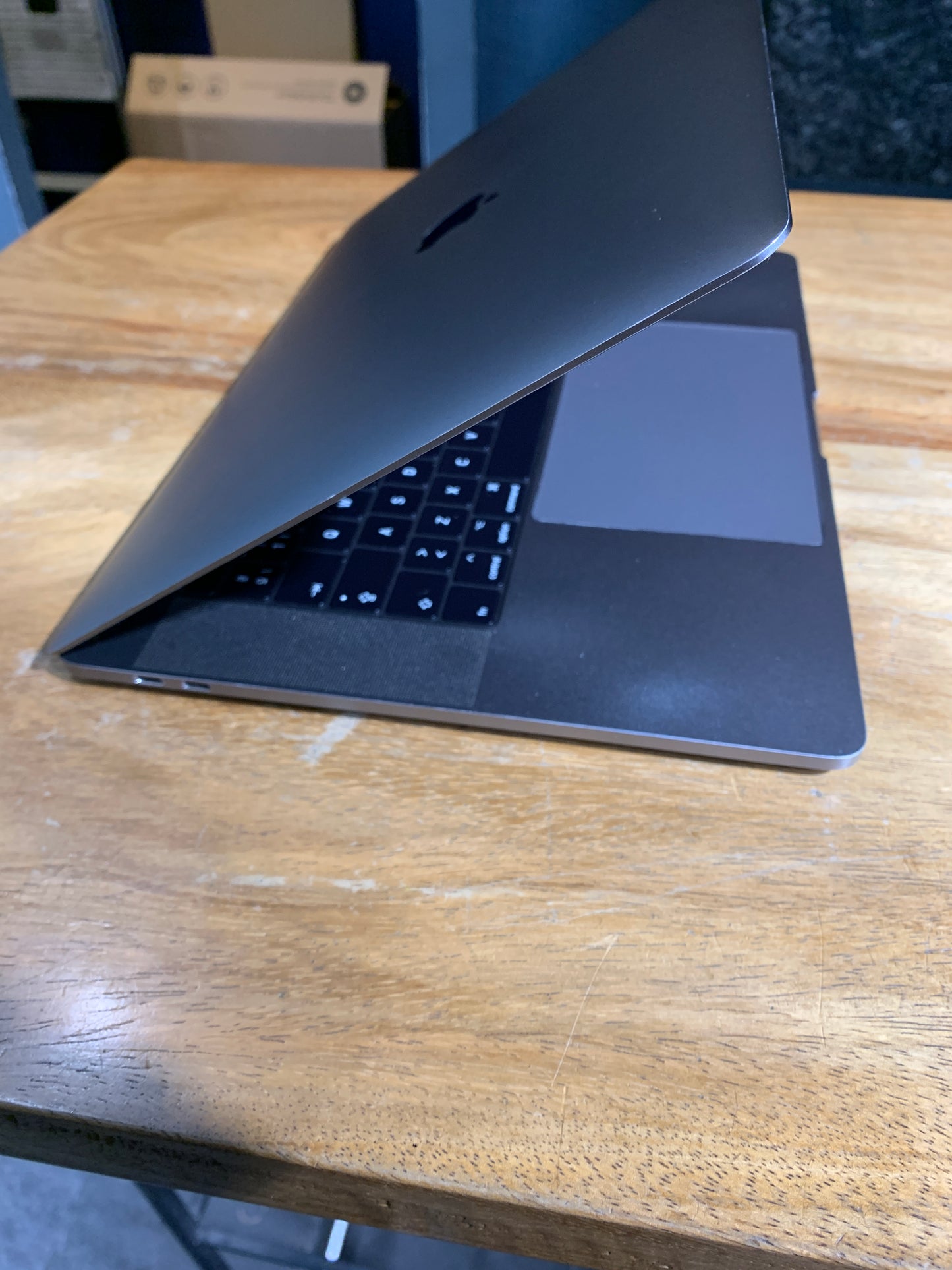 MacBook Pro 15" TouchBar 2017 ( Producto Único)