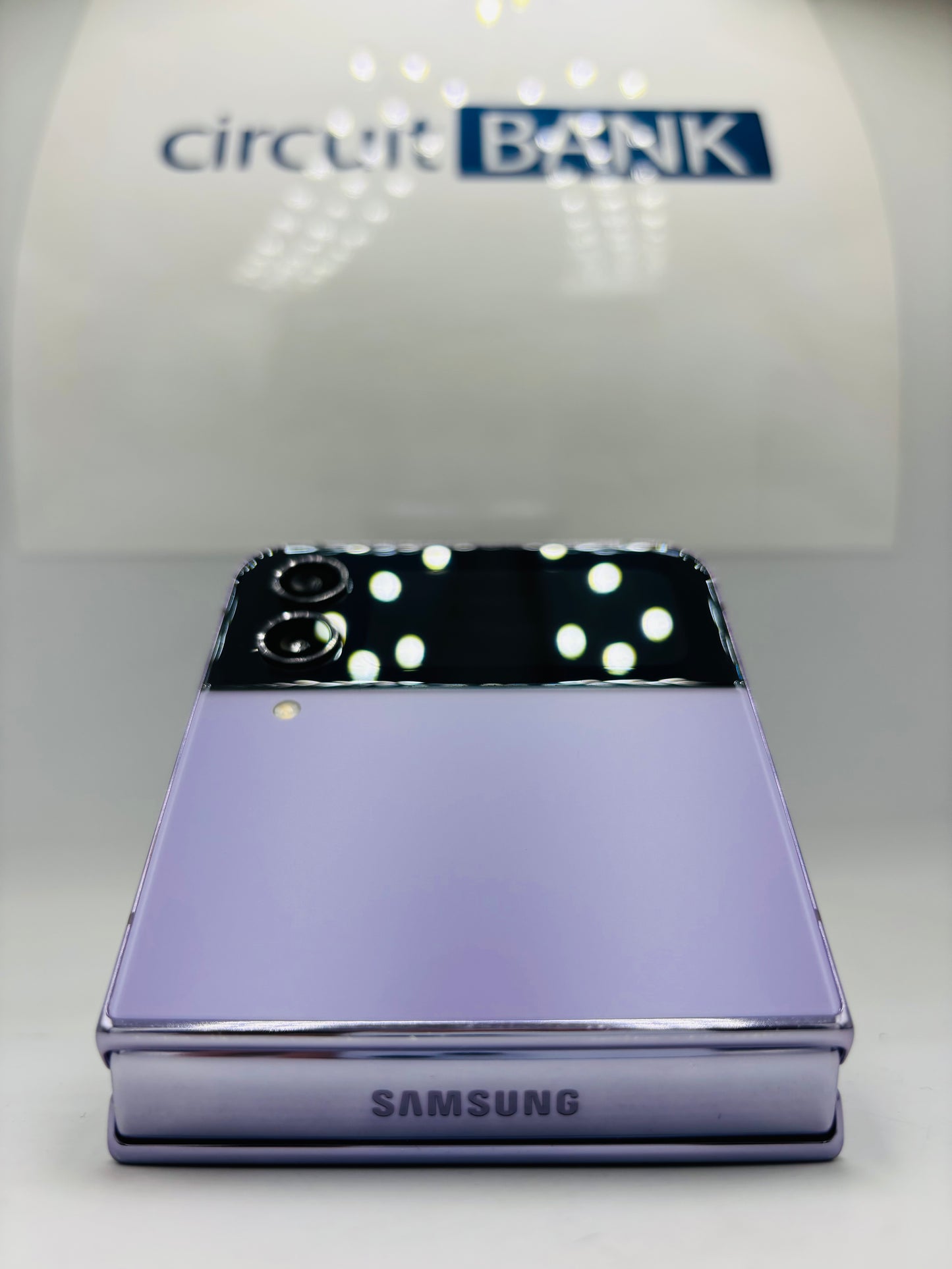 Samsung Galaxy Z Flip4 256GB / 8GB RAM