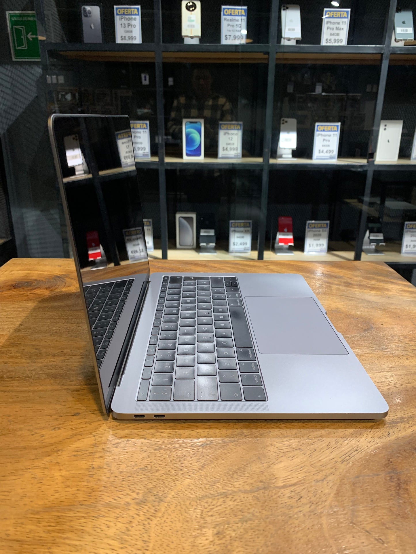MacBook Pro 13" 2017 128GB (Producto Unico)
