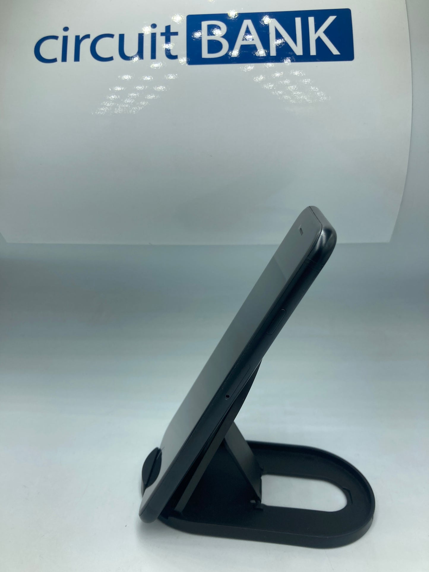 iPhone SE 2020 64GB (Producto Único)