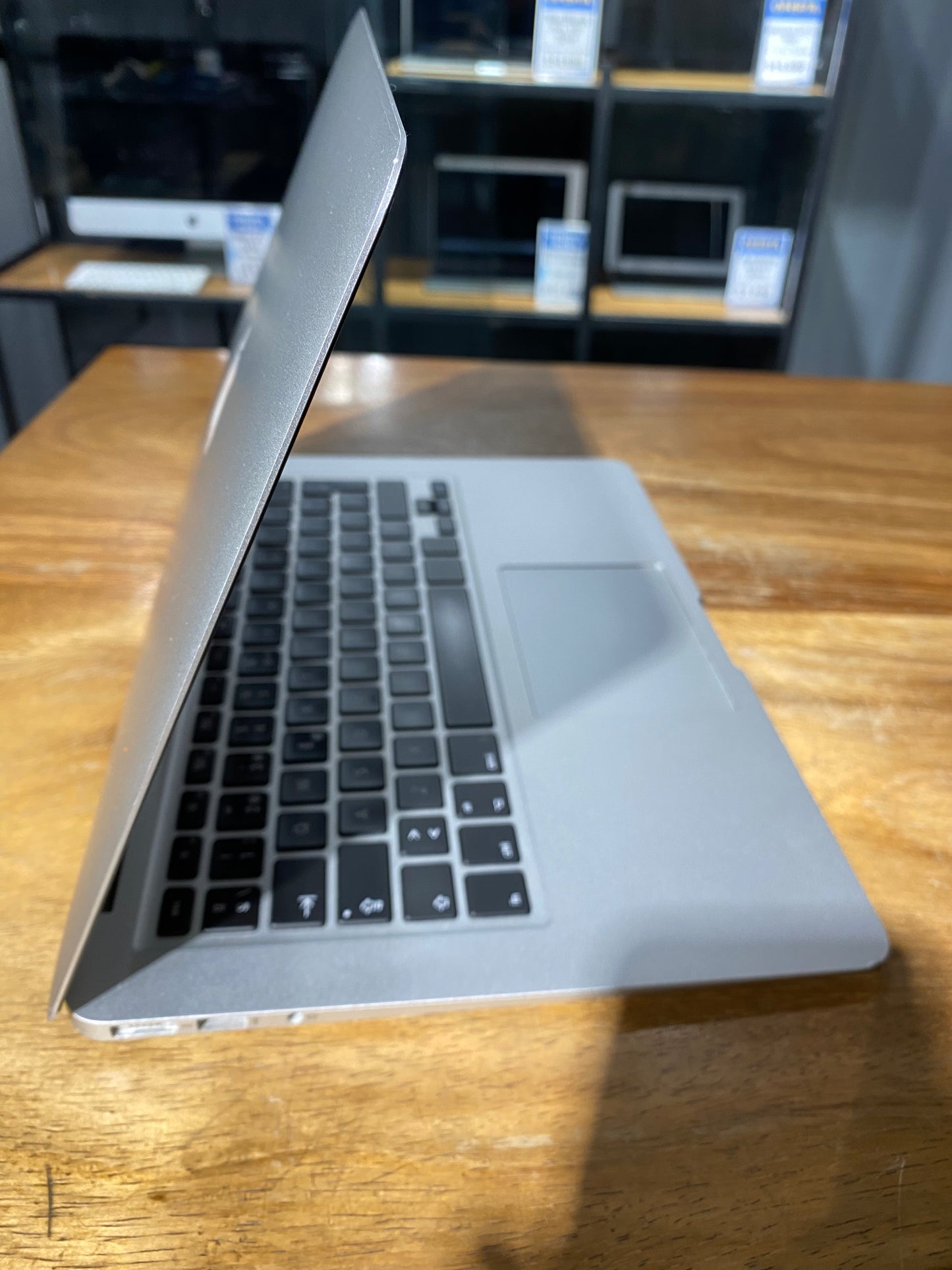 Macbook Air 13" 2017 (Producto Unico)