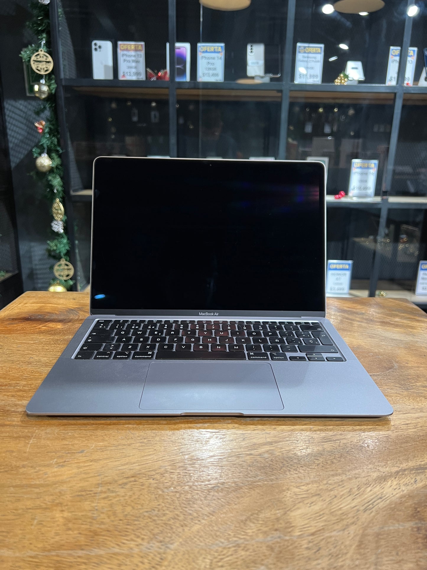 MacBook Air 13" 2020 (Producto Unico)
