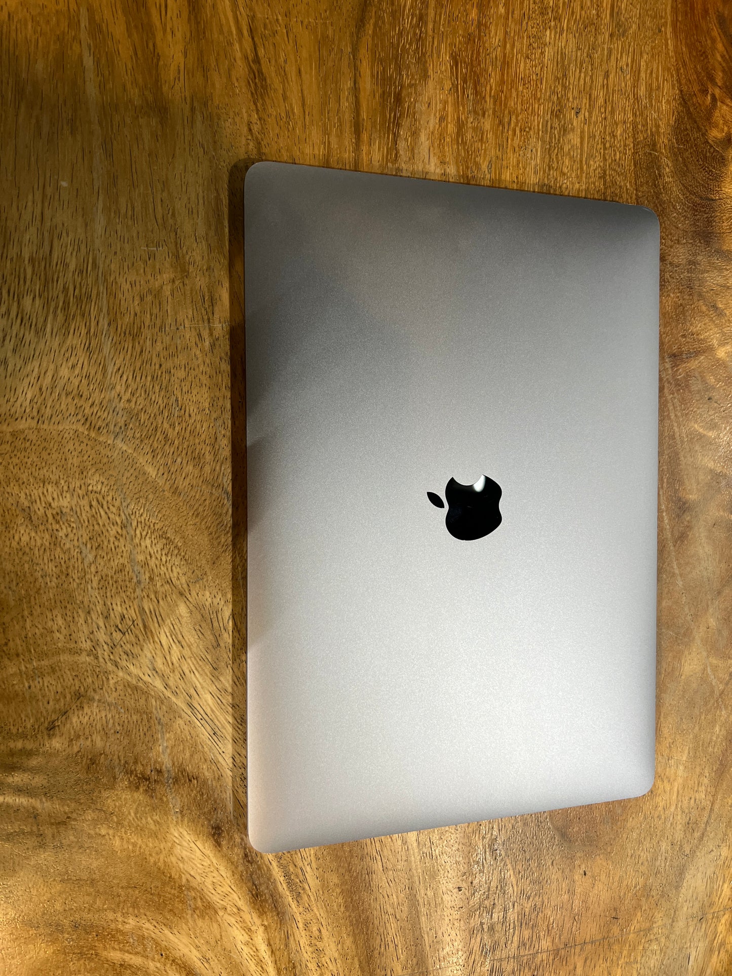 MacBook Air 13" 2020 (Producto Unico)