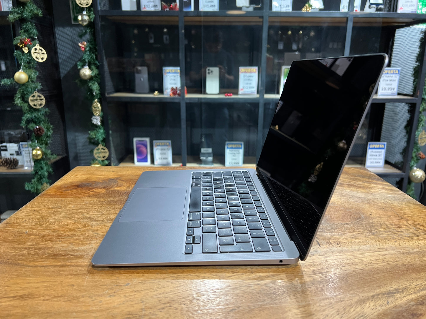 MacBook Air 13" 2020 (Producto Unico)
