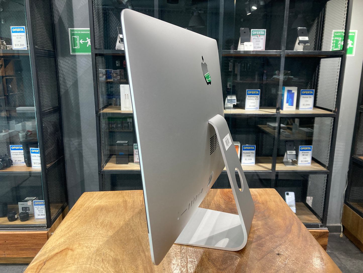 iMac 21.5" 1TB 2017 (Producto Único)