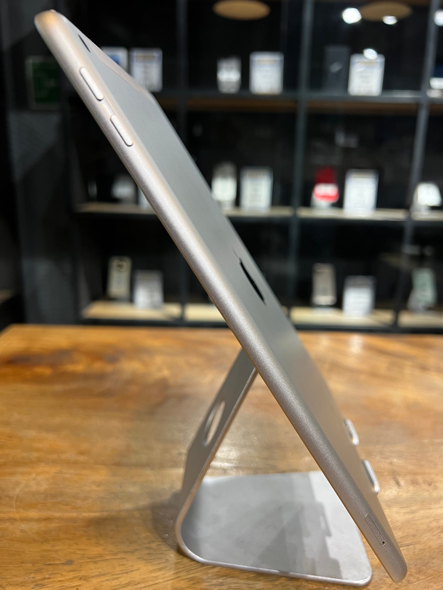 iPad 6ta Gen 32GB WiFi + Cell (Producto Unico)