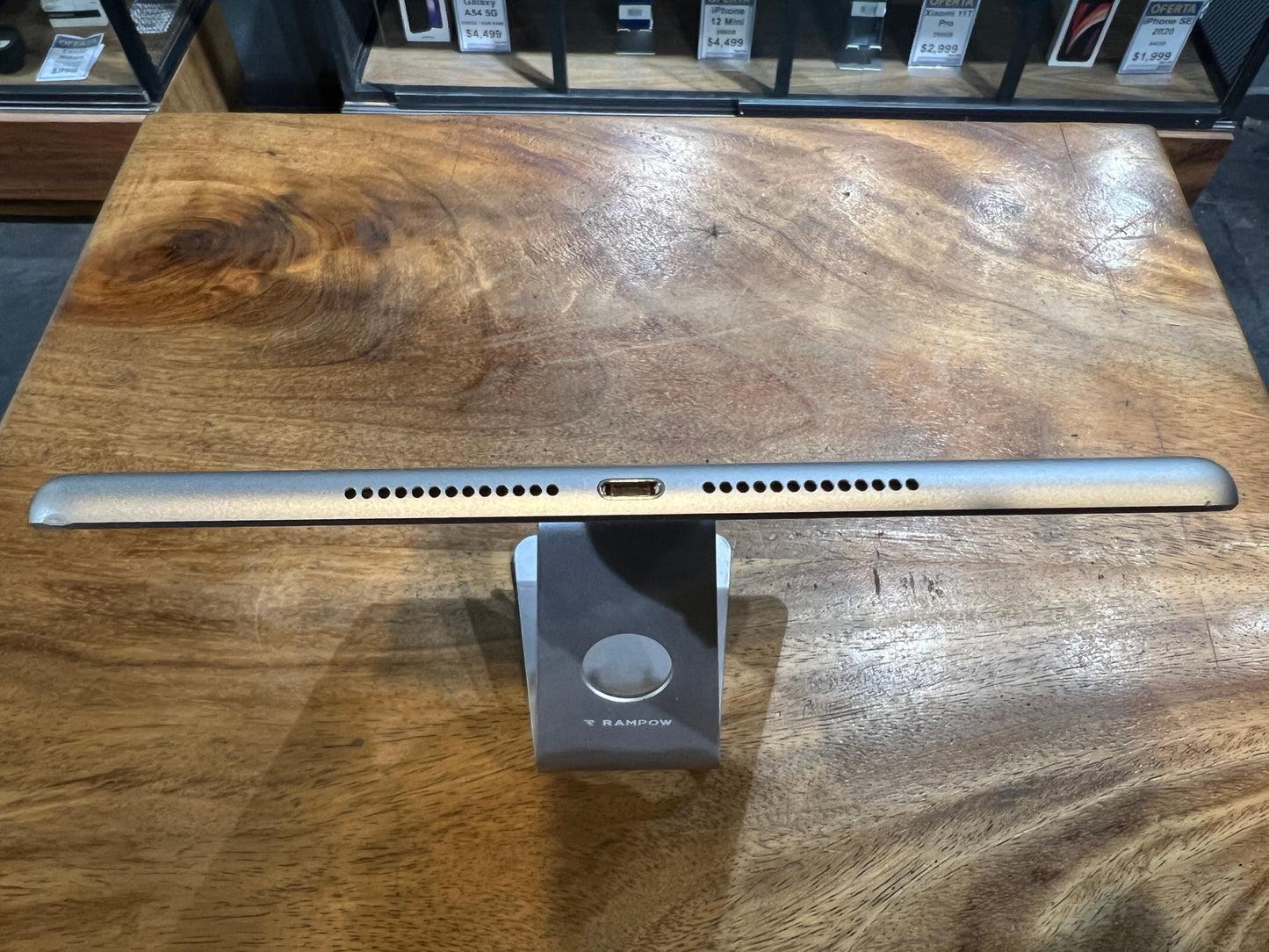 iPad 6ta Gen 32GB WiFi + Cell (Producto Unico)