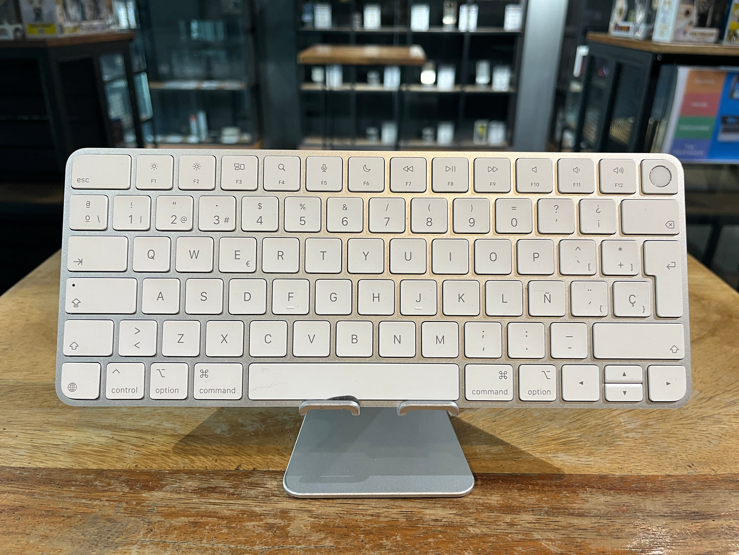 Magic Keyboard with Touch ID (Producto Unico)