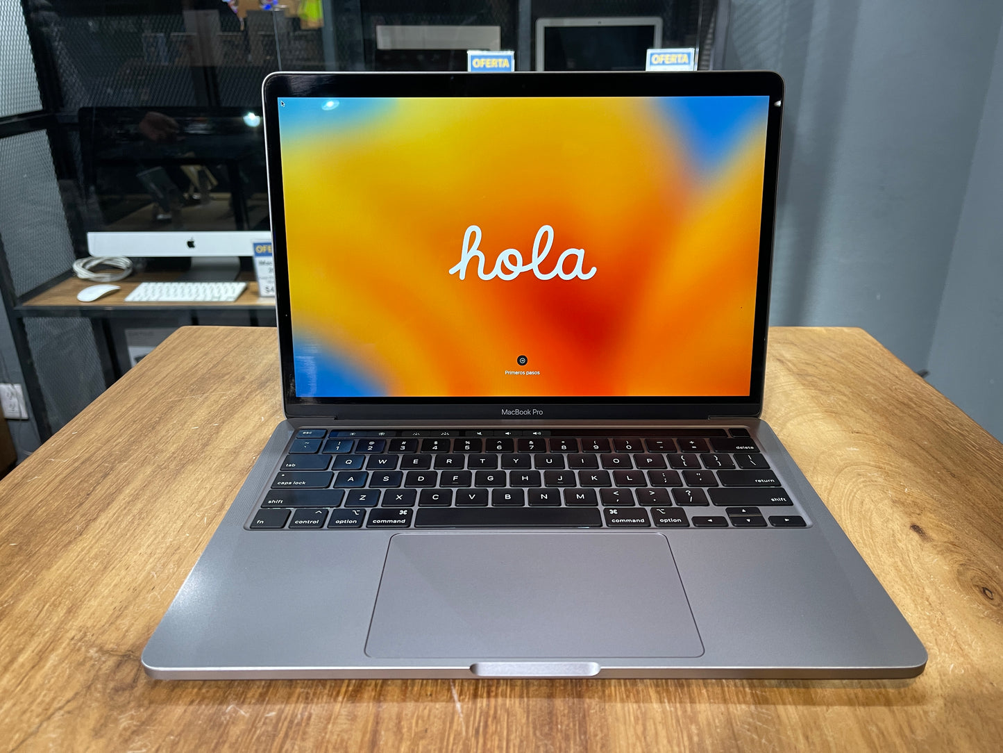 MacBook Pro 2020 13" Corei5 8GB RAM/500GB SSD (Producto Unico)