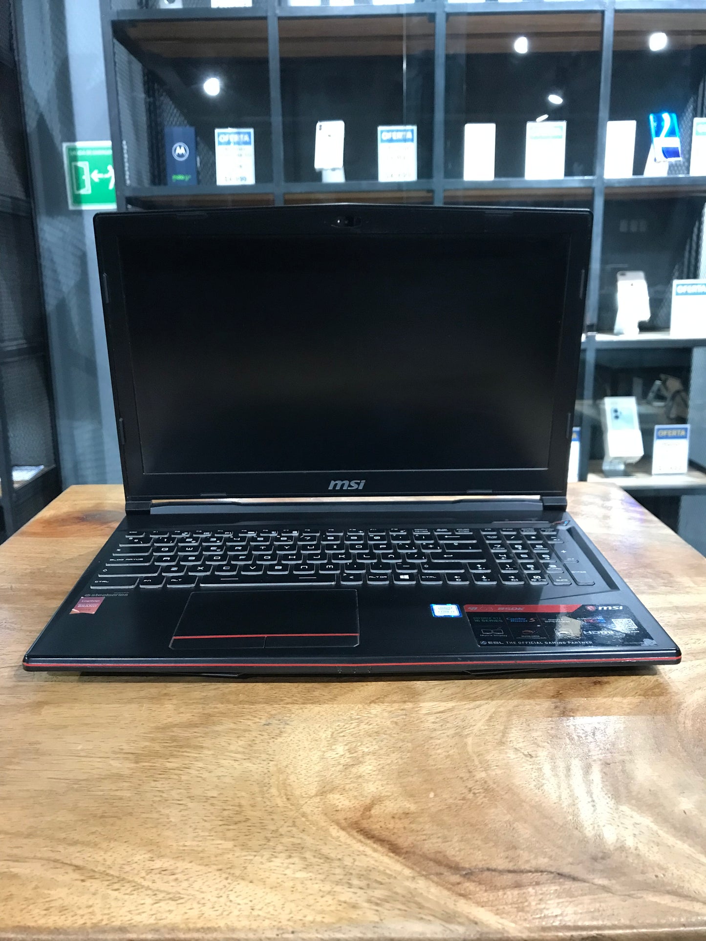 Laptop Gamer MSI Modelo GL038SDK 256GB (Producto Unico)