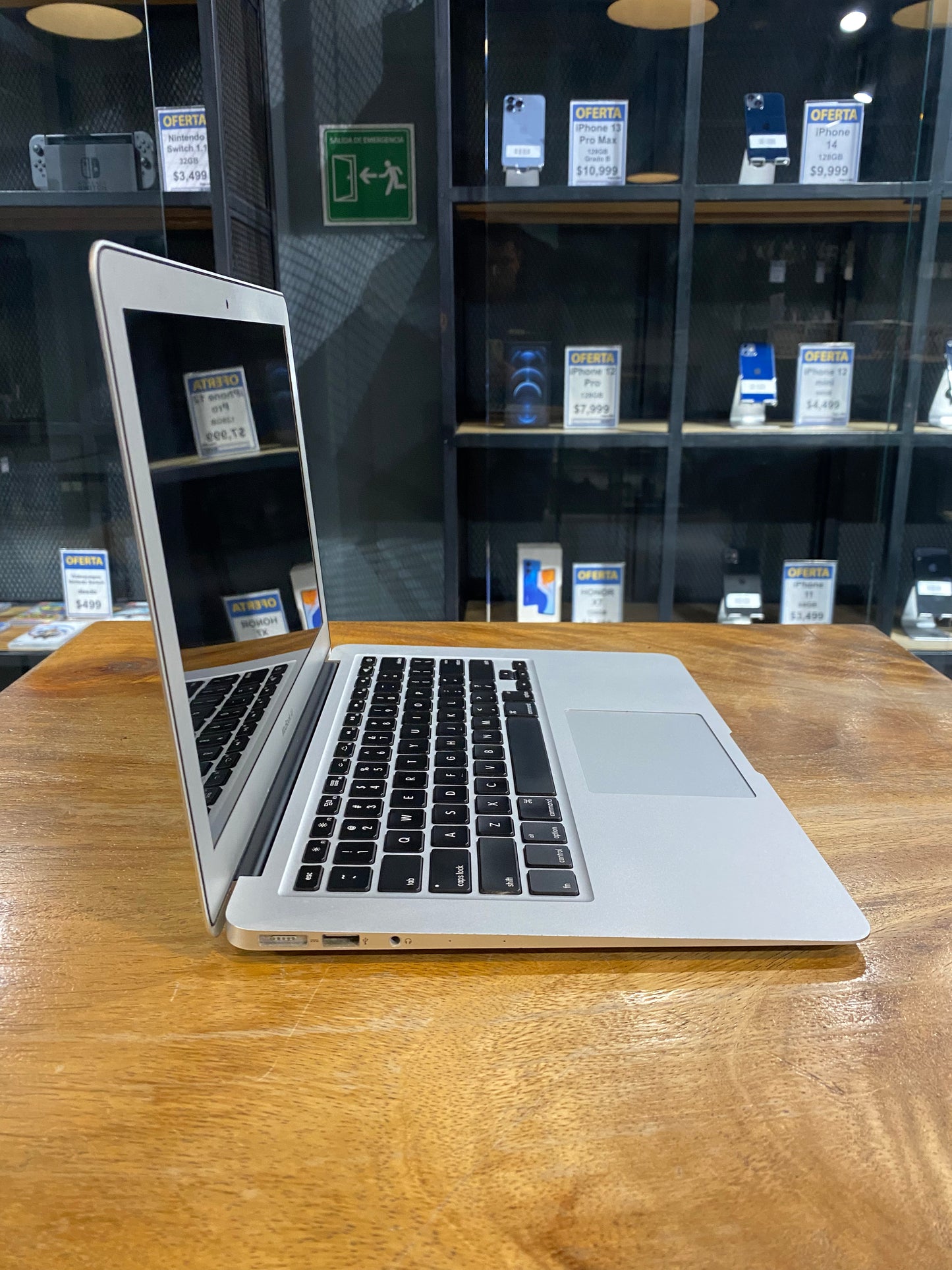 MacBook Air 13" 2017 (Producto Unico)