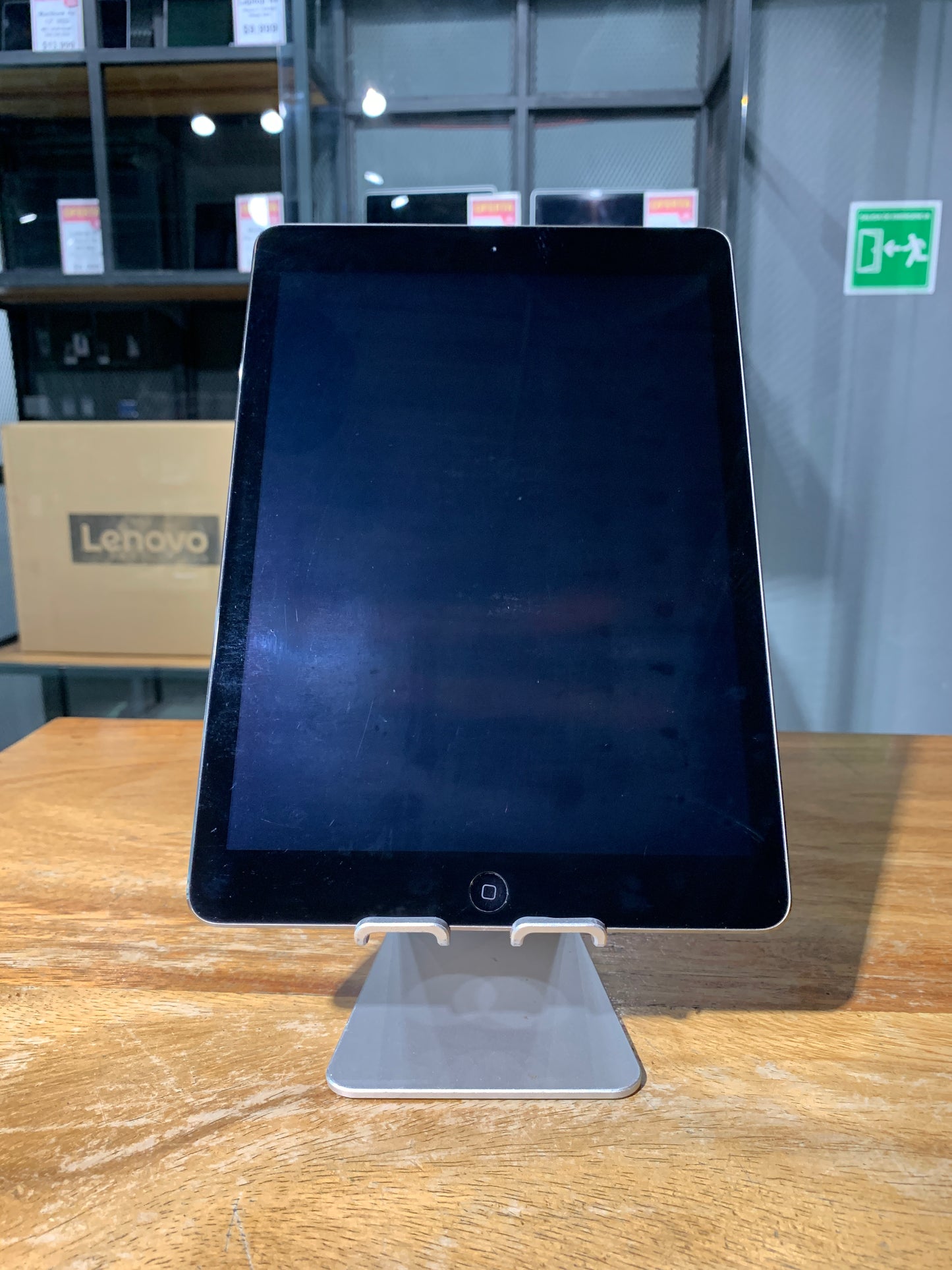 iPad Air Wi-fi 1st Gen 64GB (Producto Unico)
