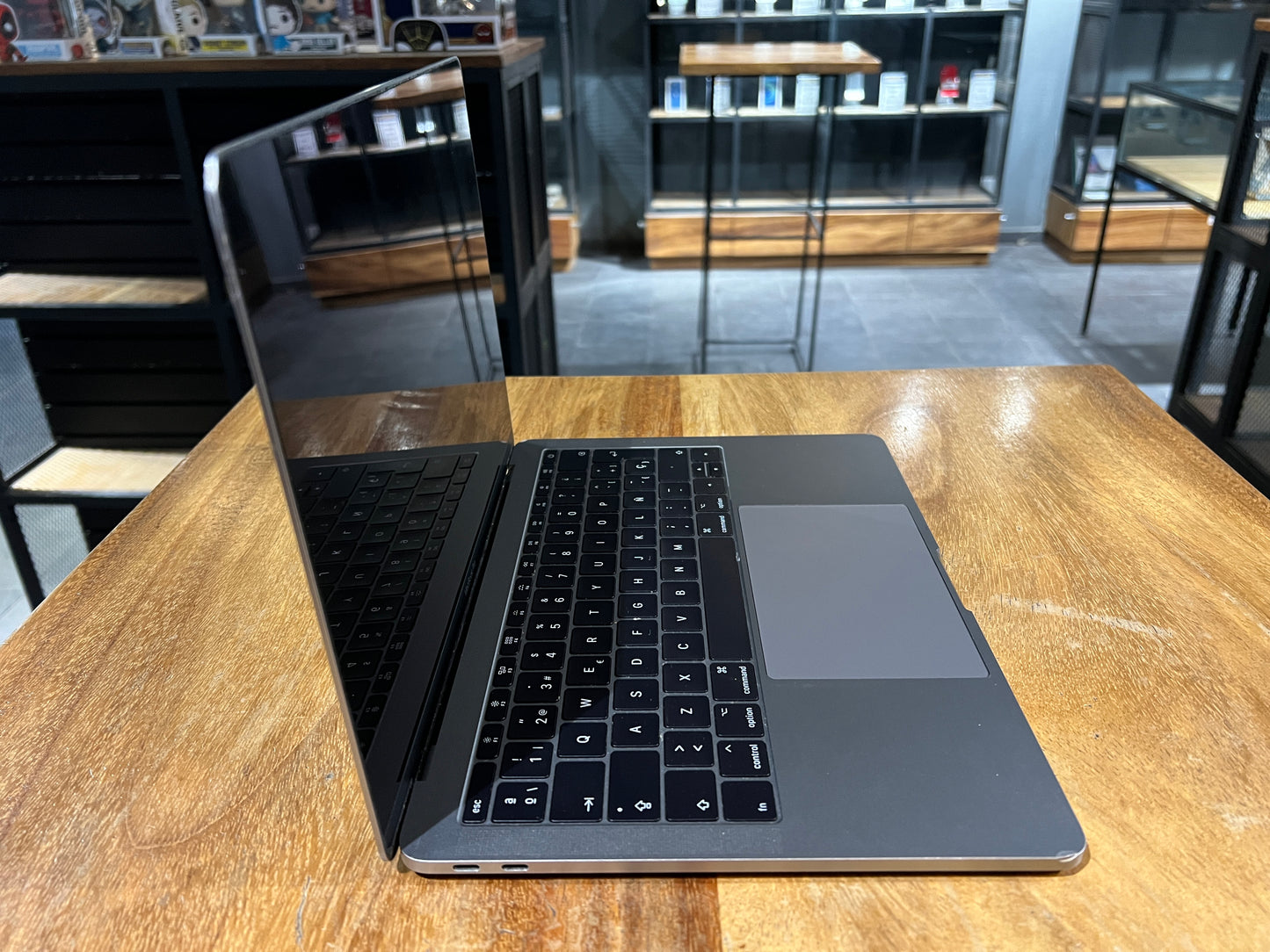 MacBook Pro 13" 2017 (Producto ùnico)