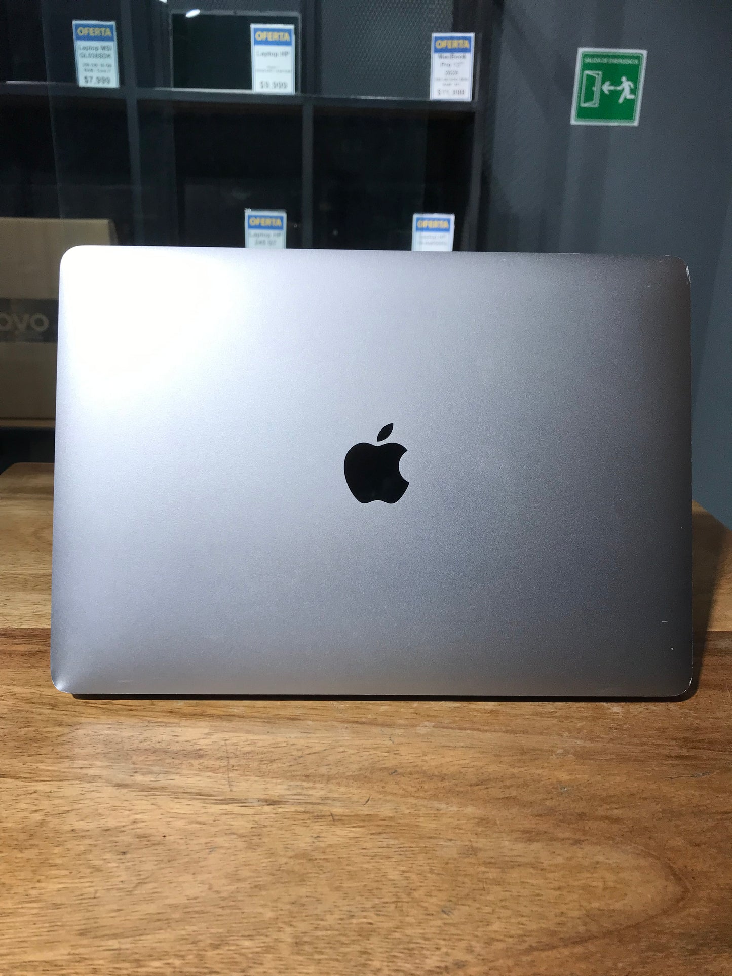 MacBook Pro 13" 2020 M1  (Producto Unico)