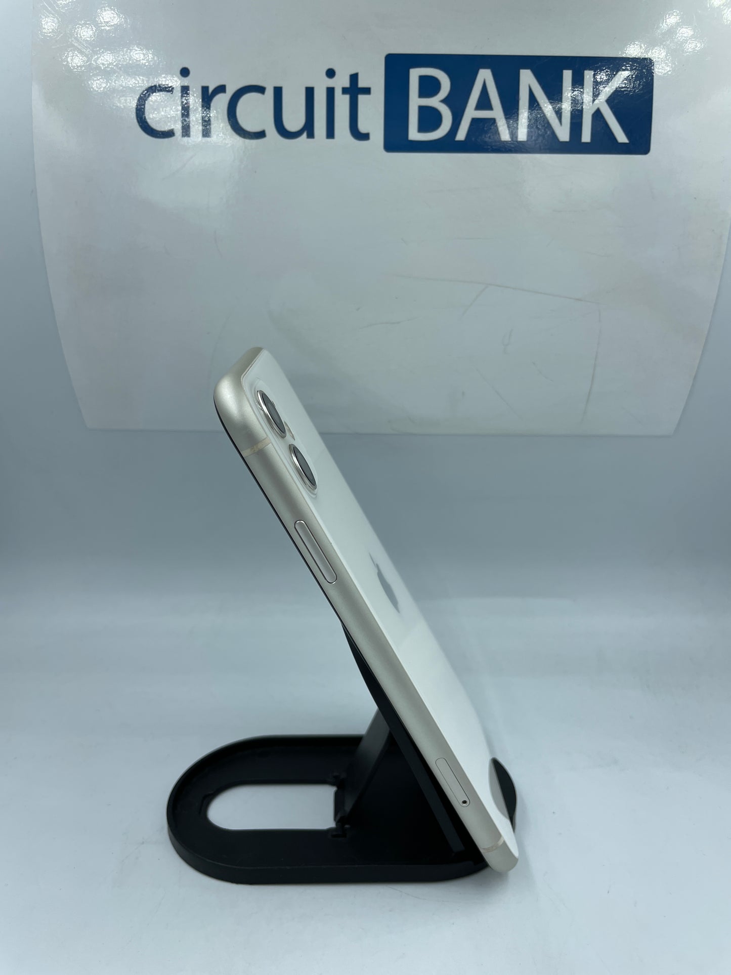 iPhone 11 64GB (Producto Único)