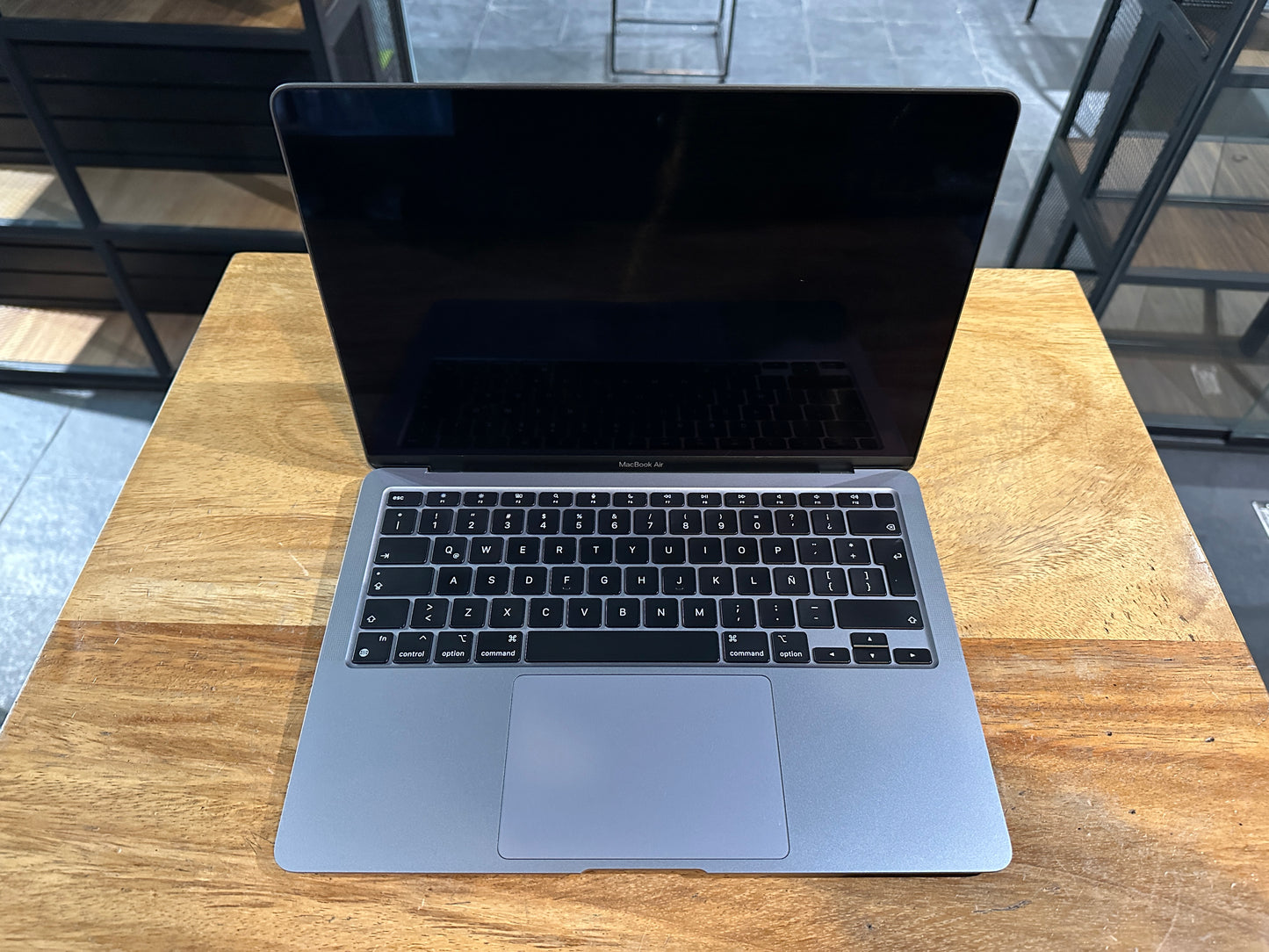 MacBook Air 13" M1 2020  256GB SSD (Producto Unico)
