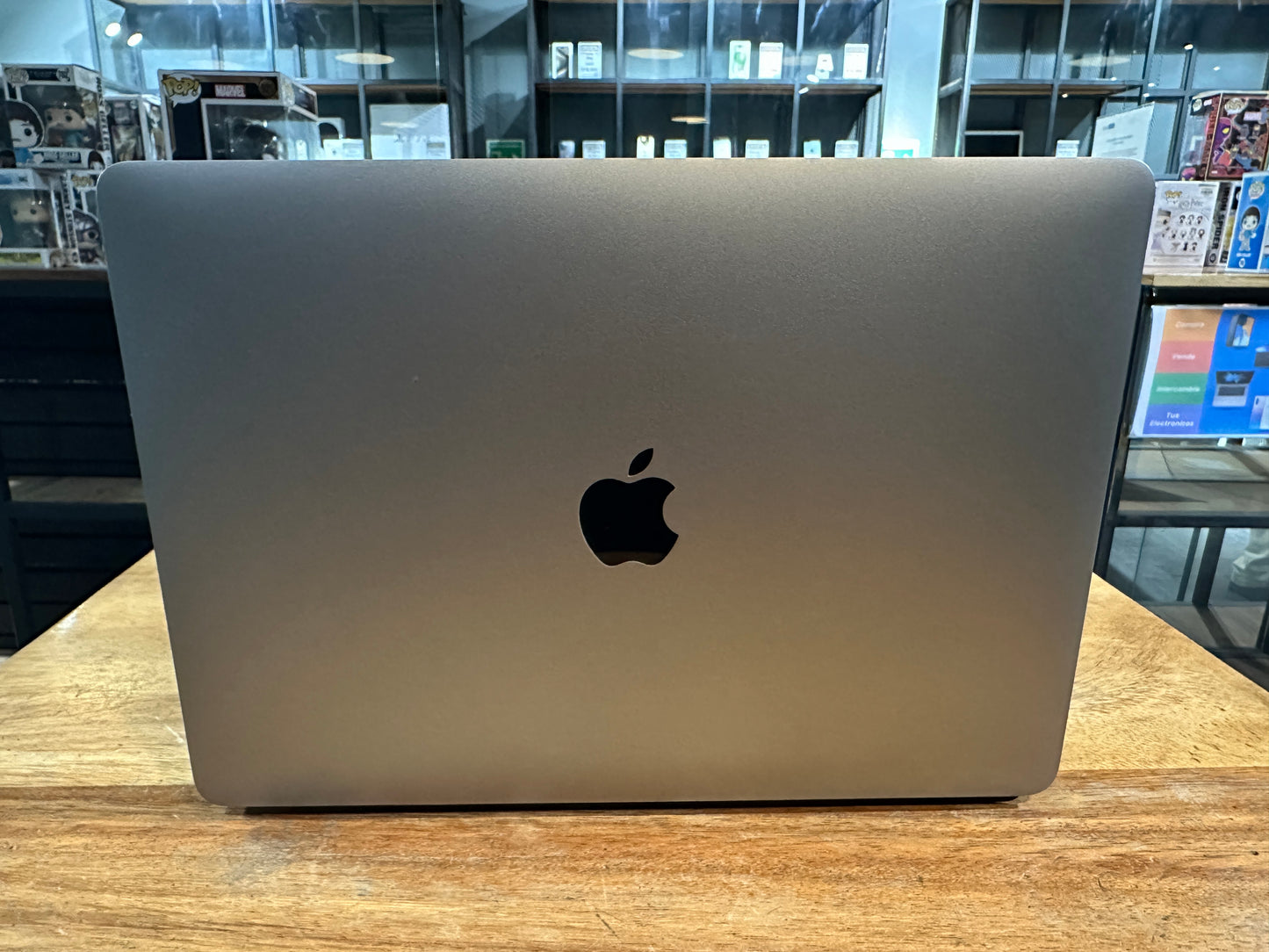 MacBook Air 13" M1 2020  256GB SSD (Producto Unico)
