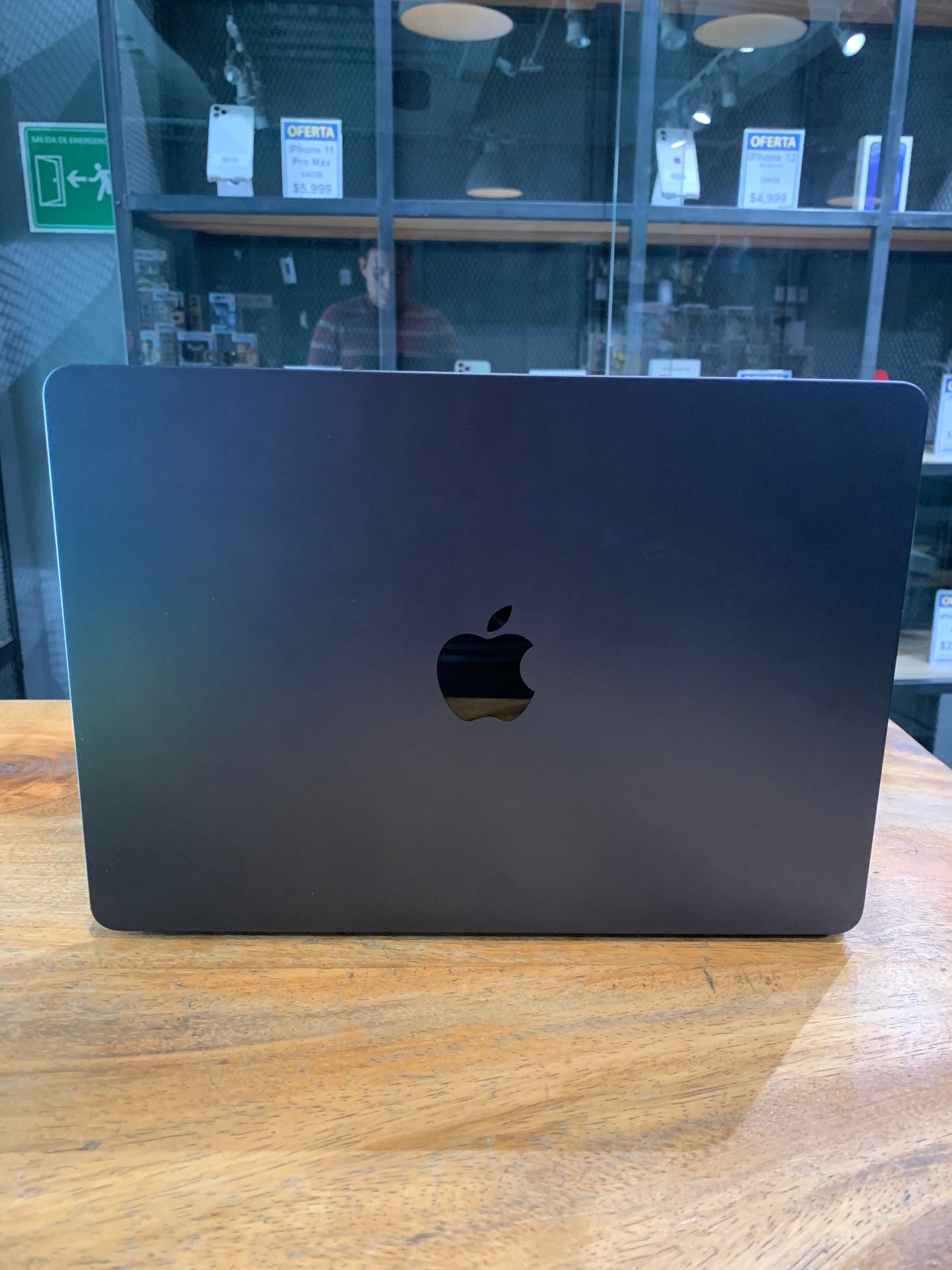 MacBook Air 13" M3 2024 256GB (Producto Unico)
