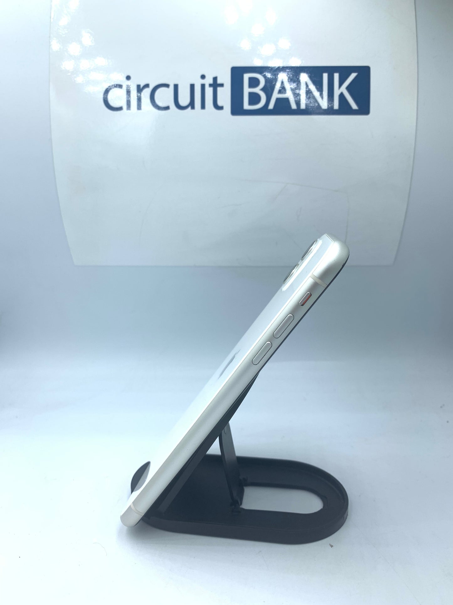 iPhone 11 64GB (Producto Único)