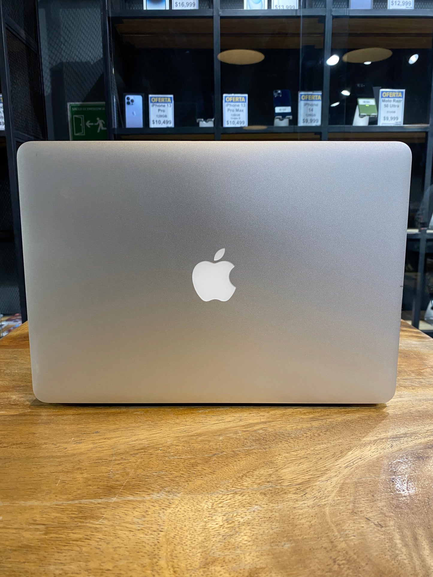 MacBook Air 13" 2017 (Producto Unico)