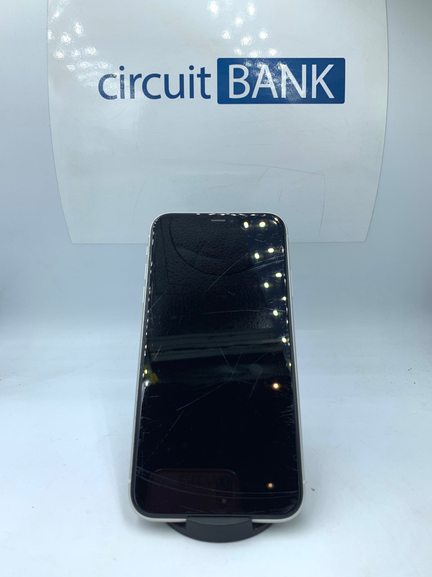 iPhone 11 64GB (Producto Único)