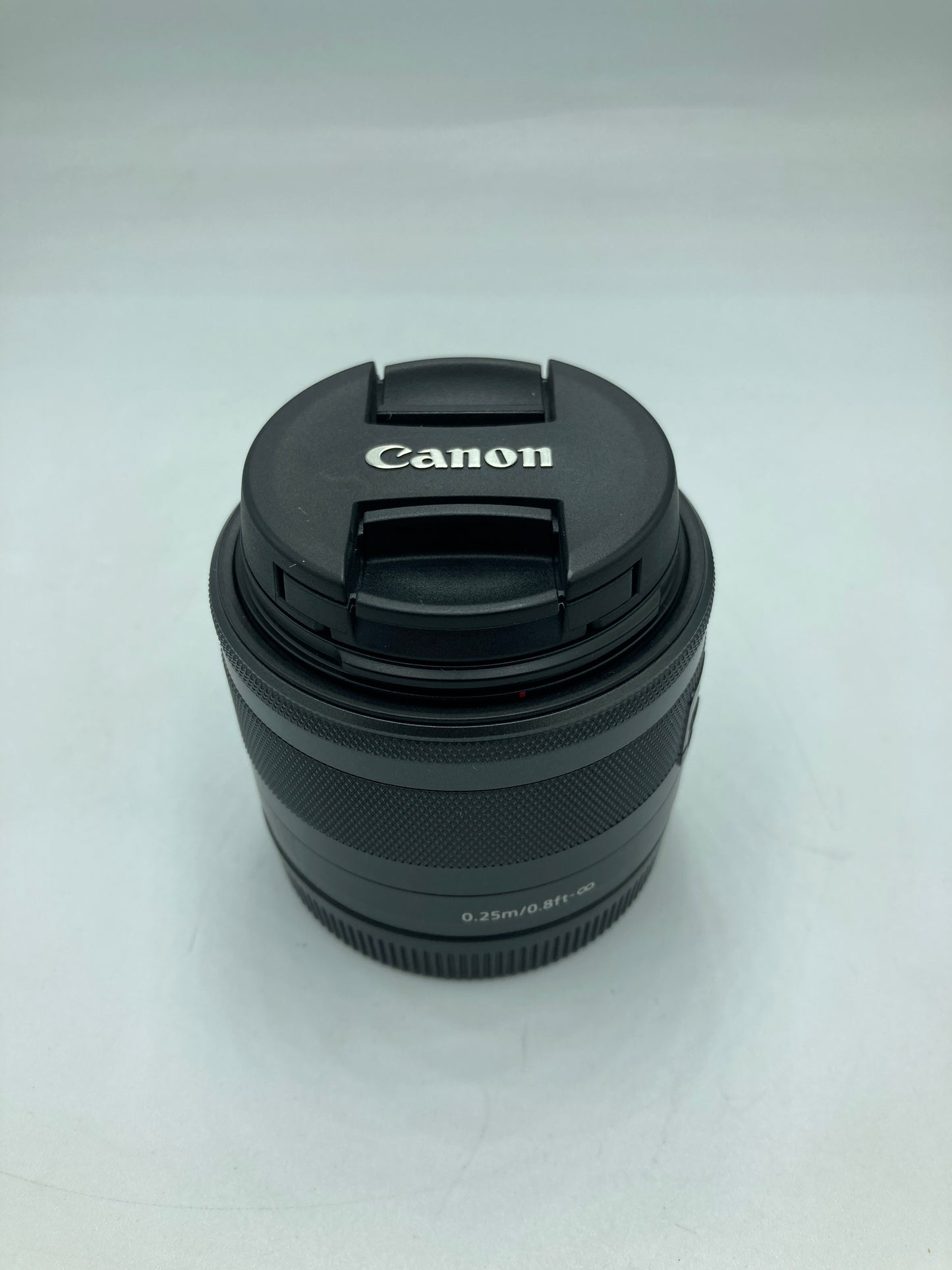 Lente Canon EF-M 15-45mm f/3.5-6.3 IS STM  (Producto Único)
