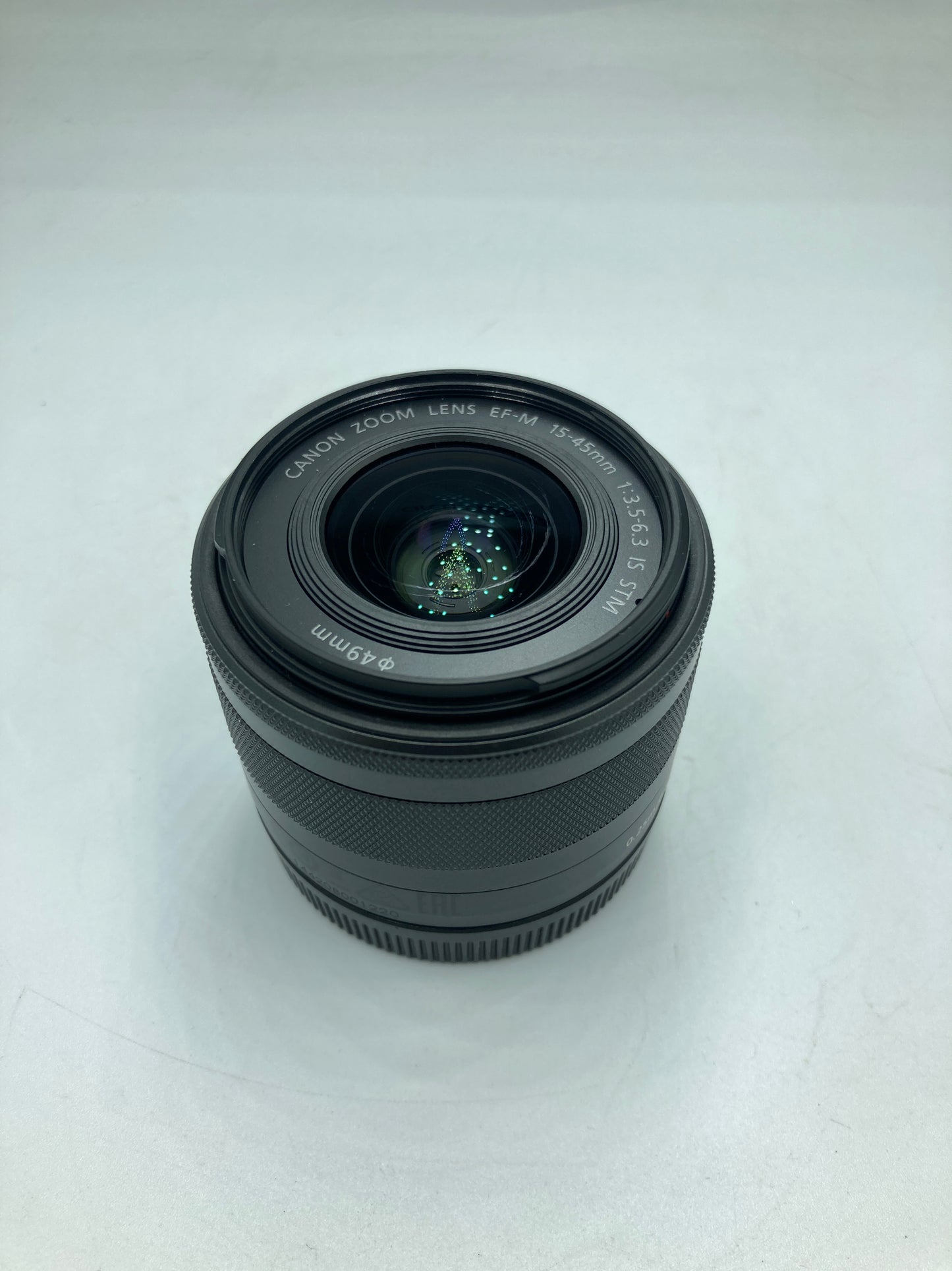 Lente Canon EF-M 15-45mm f/3.5-6.3 IS STM  (Producto Único)