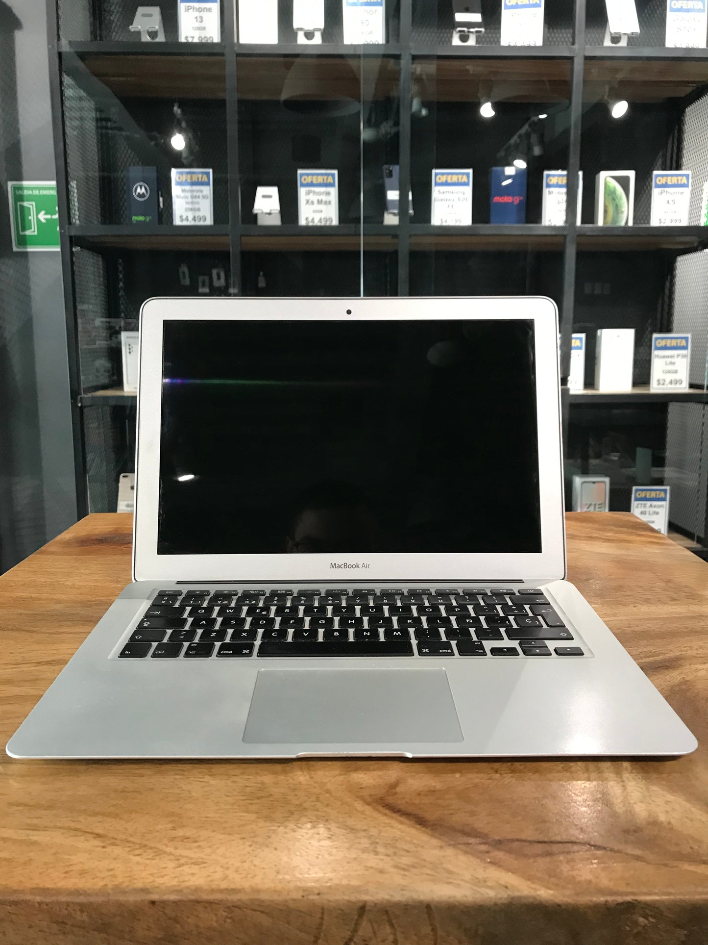 MacBook Air 13"  2017 (Producto Único)