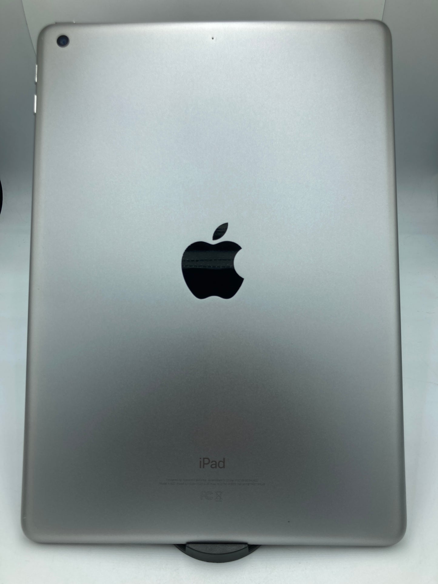iPad 5th Gen 32GB (Producto Único)